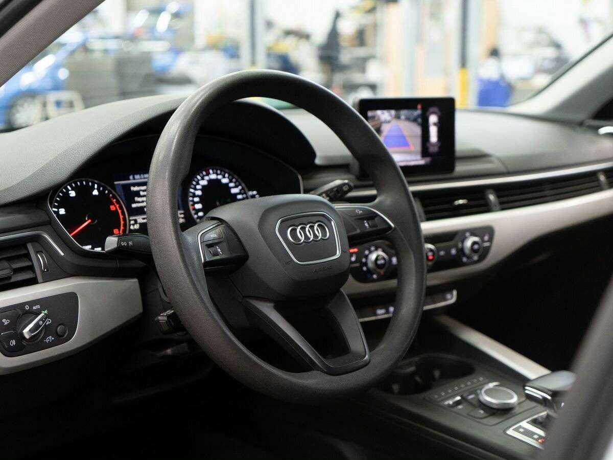 Б/У Ауди А4 2019 года. Фото: #4