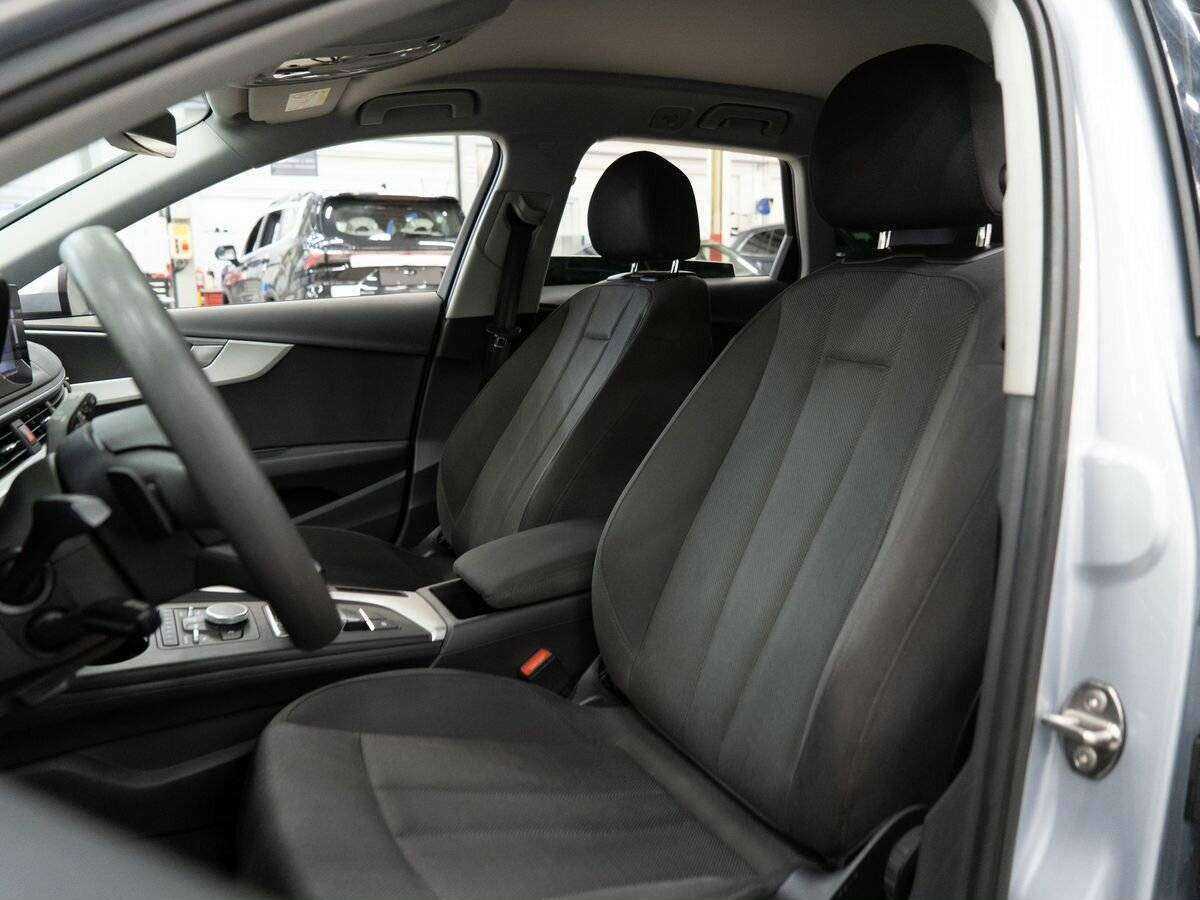 Б/У Ауди А4 2019 года. Фото: #5