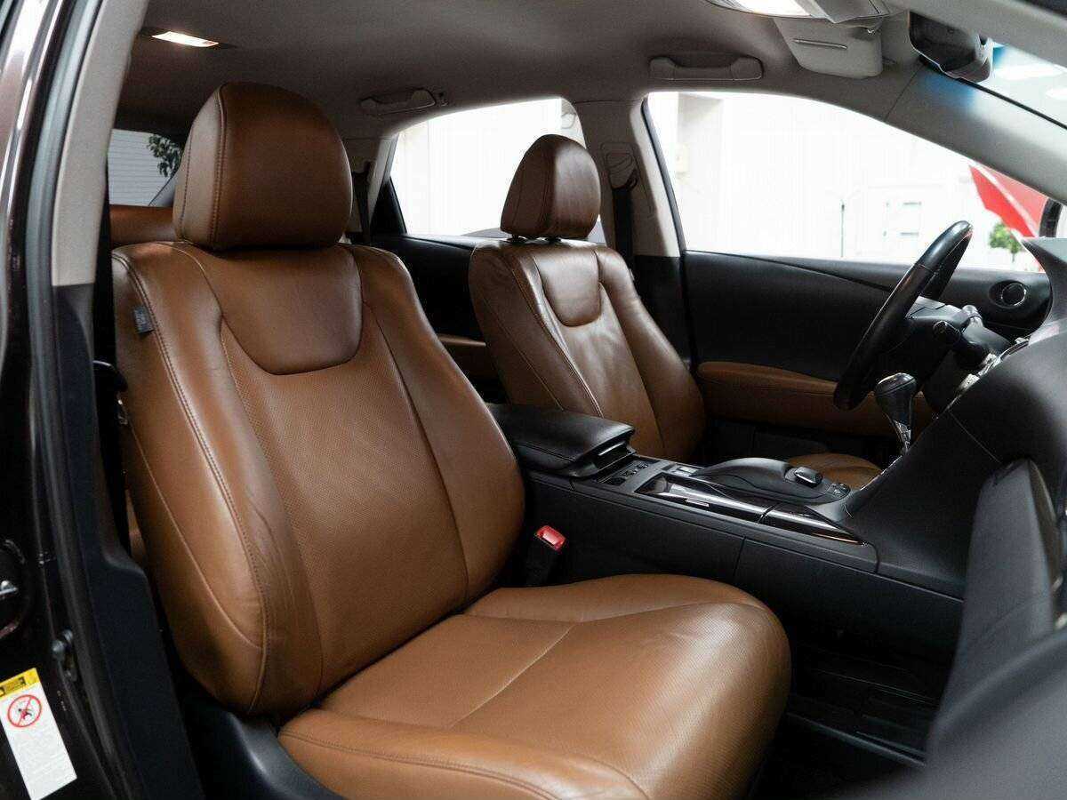 Б/У Лексус Р-Икс 2013 года. Фото: #9