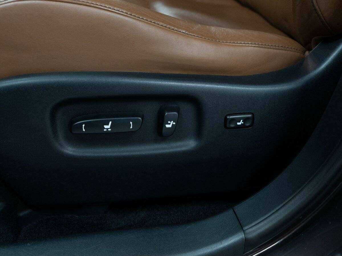 Б/У Лексус Р-Икс 2013 года. Фото: #16