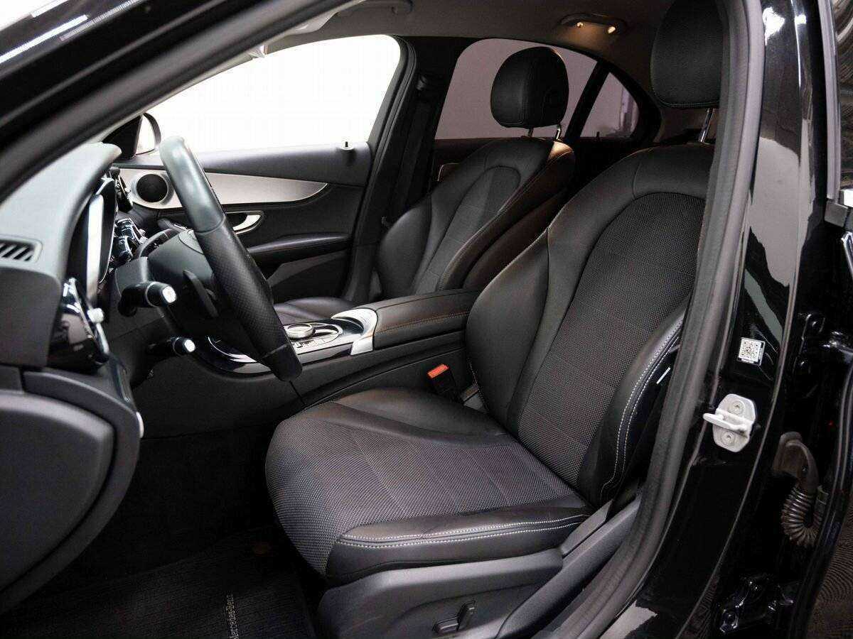 Б/У Мерседес-Бенц Ц-Класс 2014 года. Фото: #7