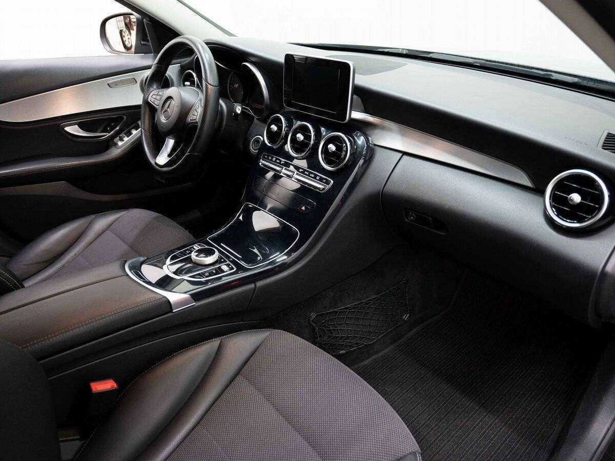 Б/У Мерседес-Бенц Ц-Класс 2014 года. Фото: #10