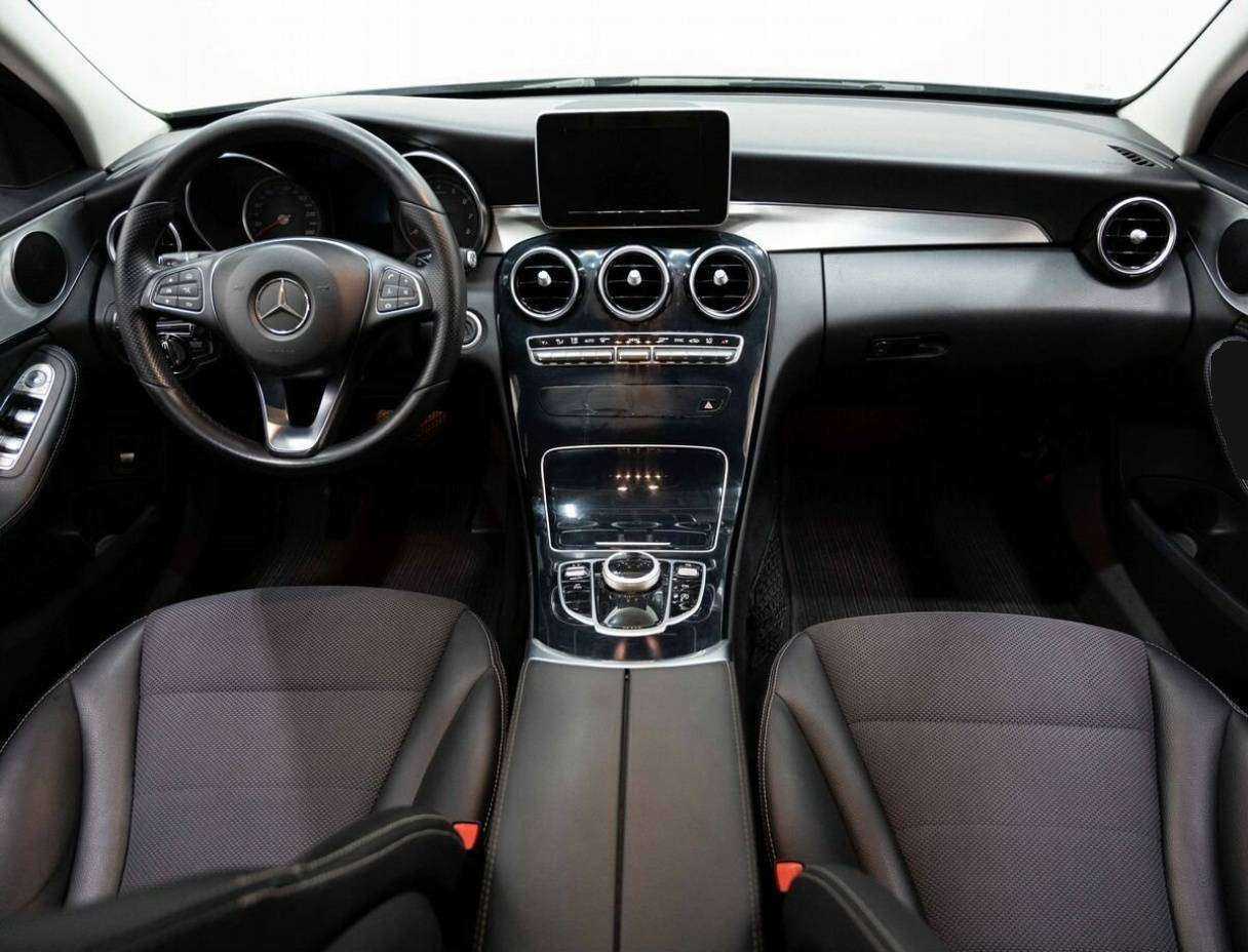 Б/У Мерседес-Бенц Ц-Класс 2014 года. Фото: #12