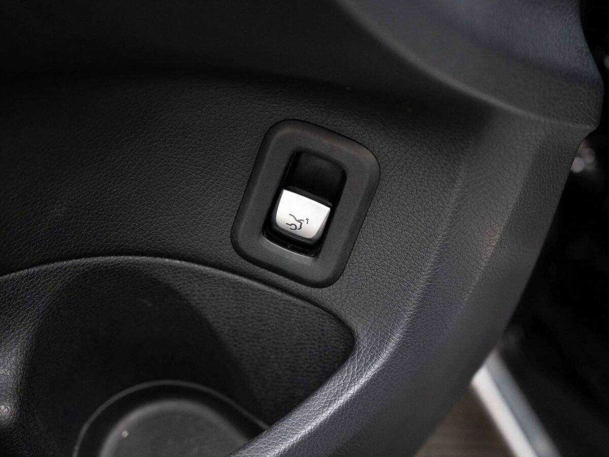 Б/У Мерседес-Бенц Ц-Класс 2014 года. Фото: #20