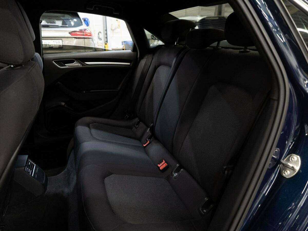 Б/У Ауди А3 2016 года. Фото: #6