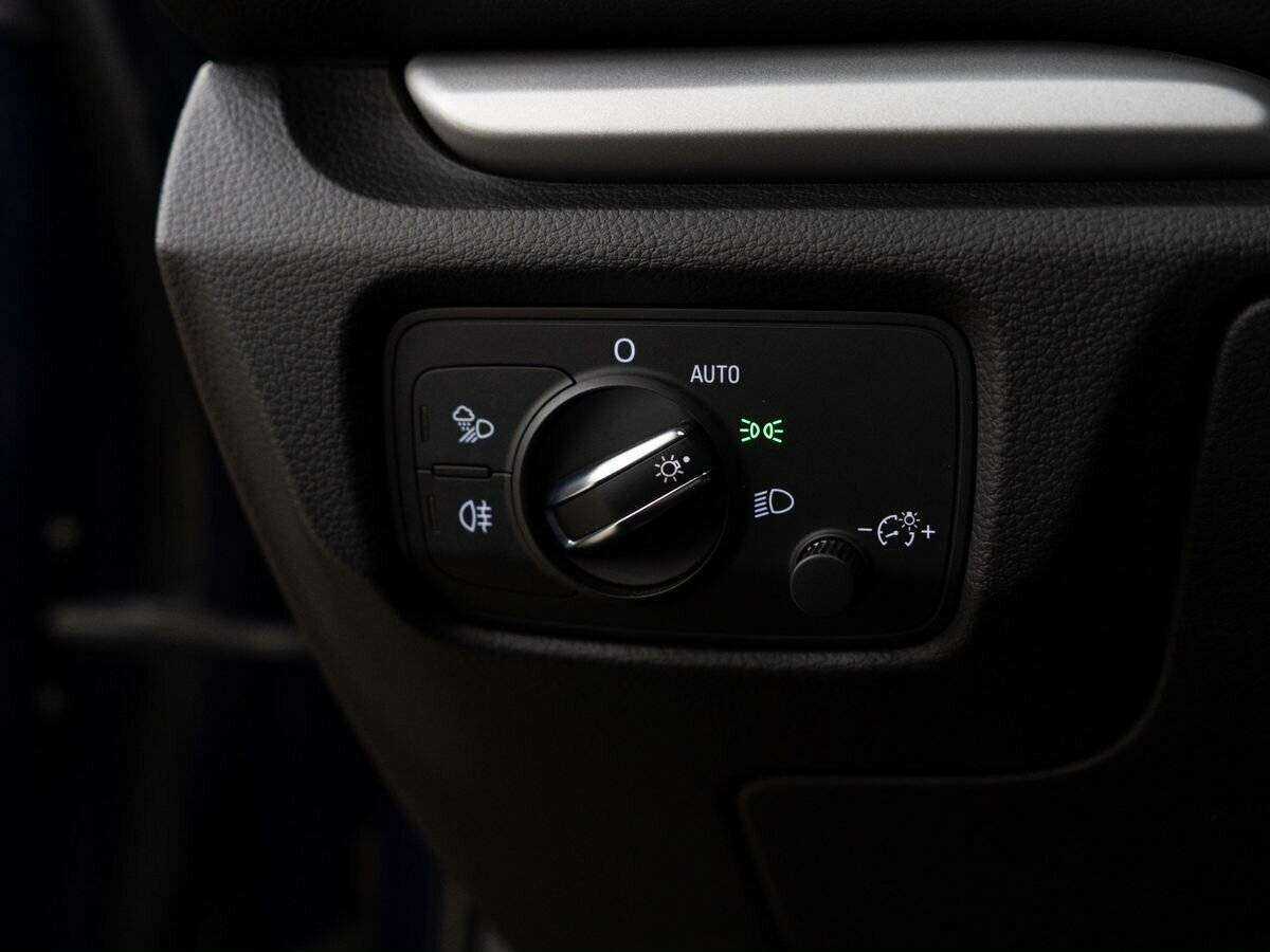 Б/У Ауди А3 2016 года. Фото: #13