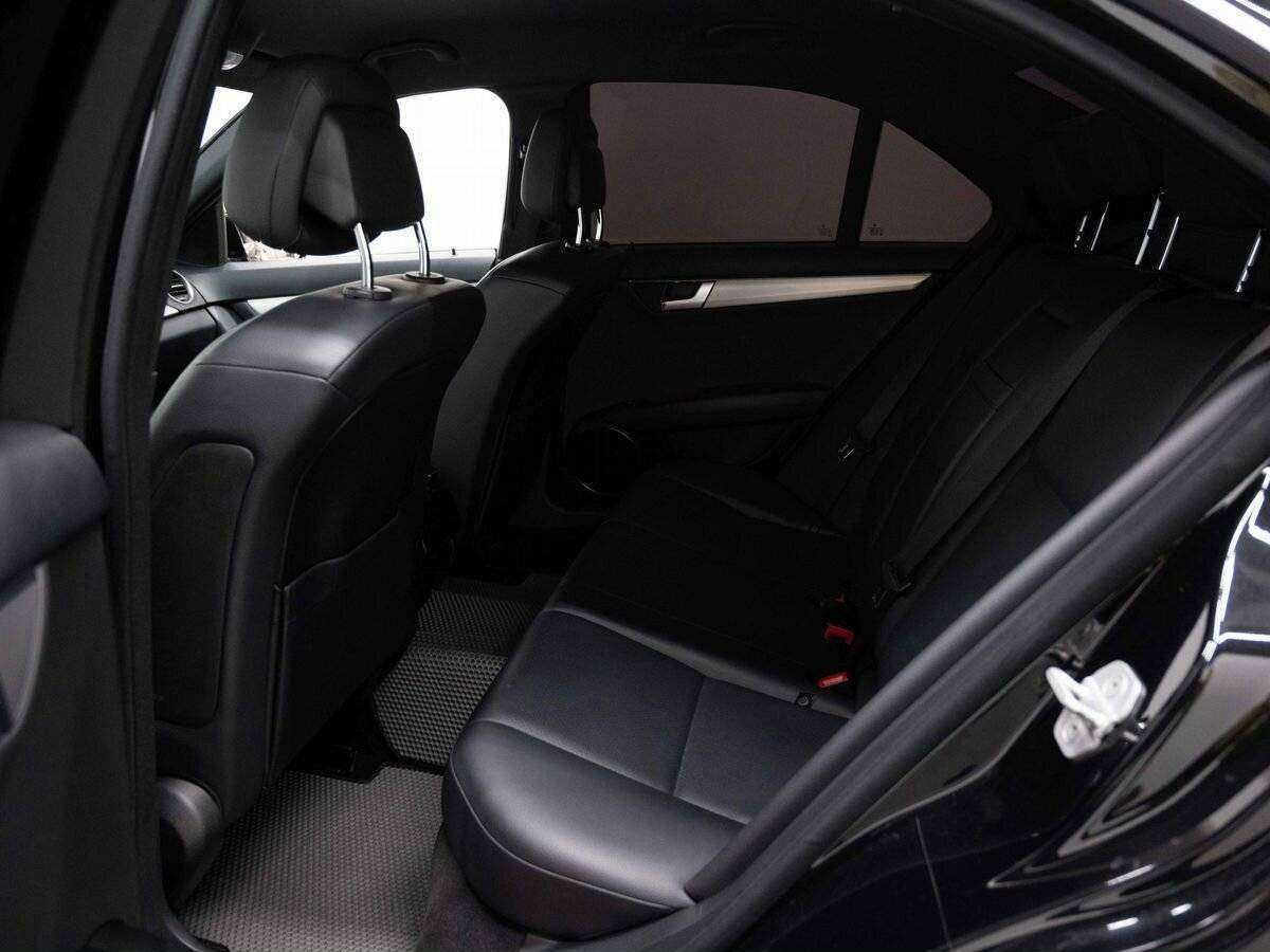 Б/У Мерседес-Бенц Ц-Класс 2013 года. Фото: #8