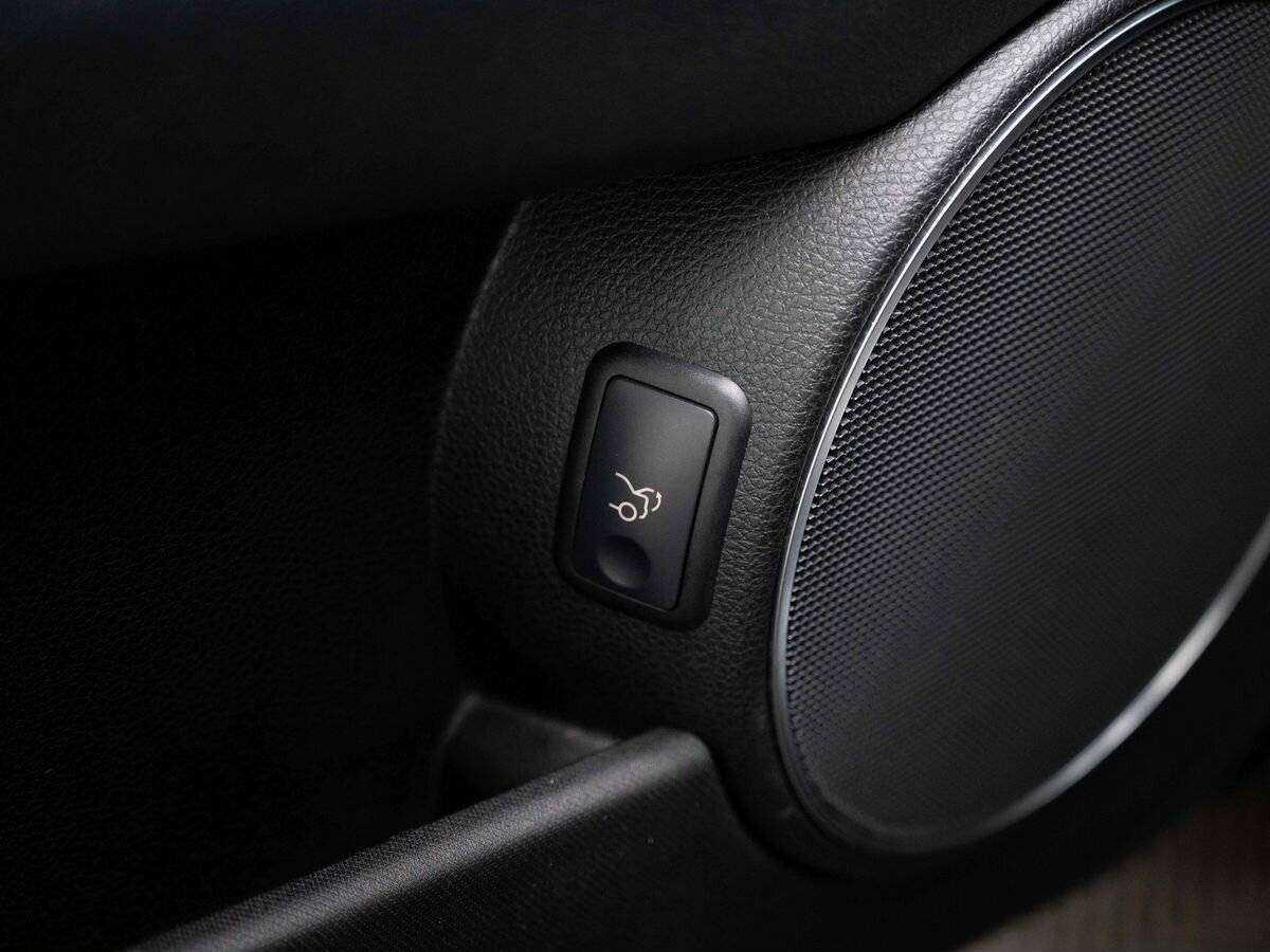 Б/У Мерседес-Бенц Ц-Класс 2013 года. Фото: #16