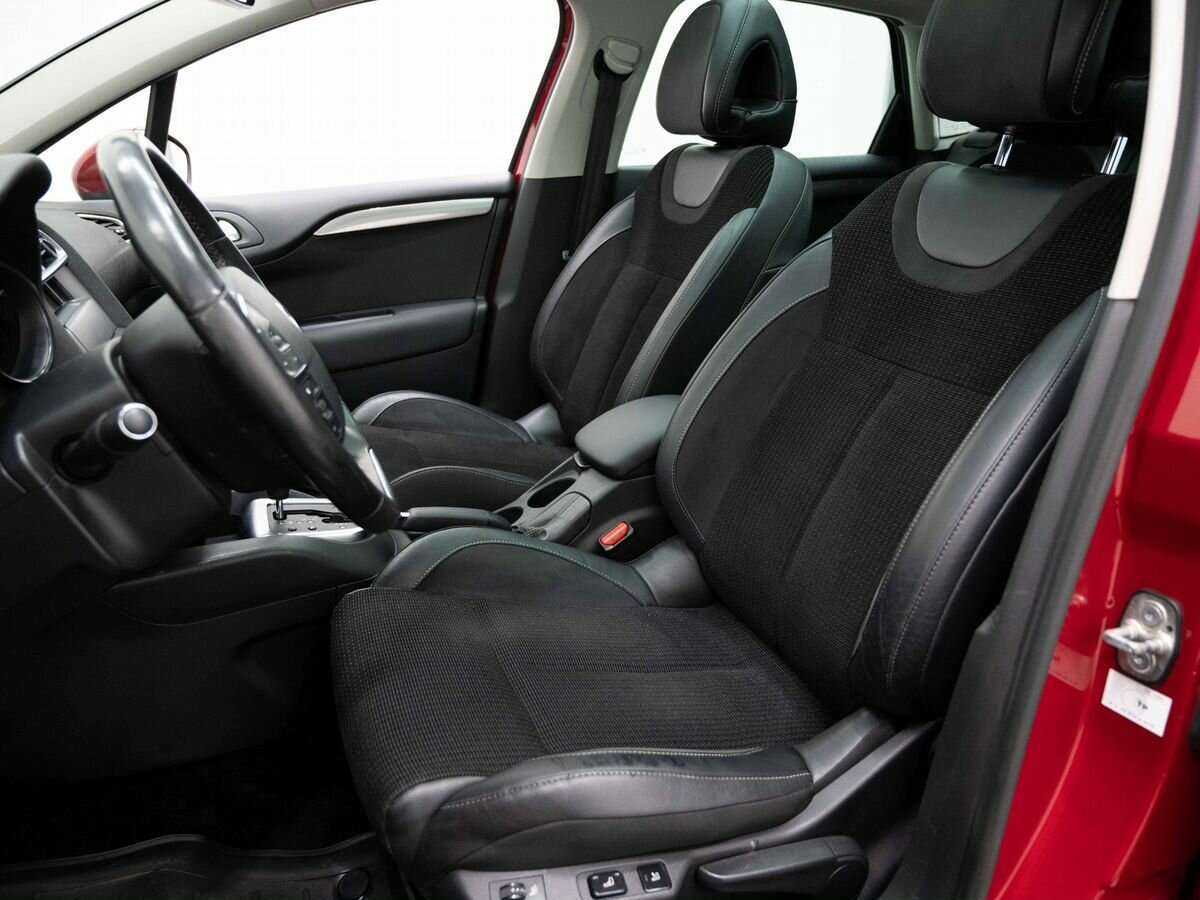 Б/У Ситроен Ц4 2013 года. Фото: #7