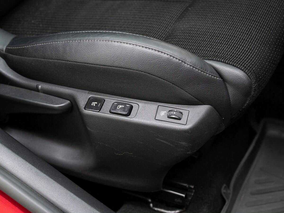 Б/У Ситроен Ц4 2013 года. Фото: #12