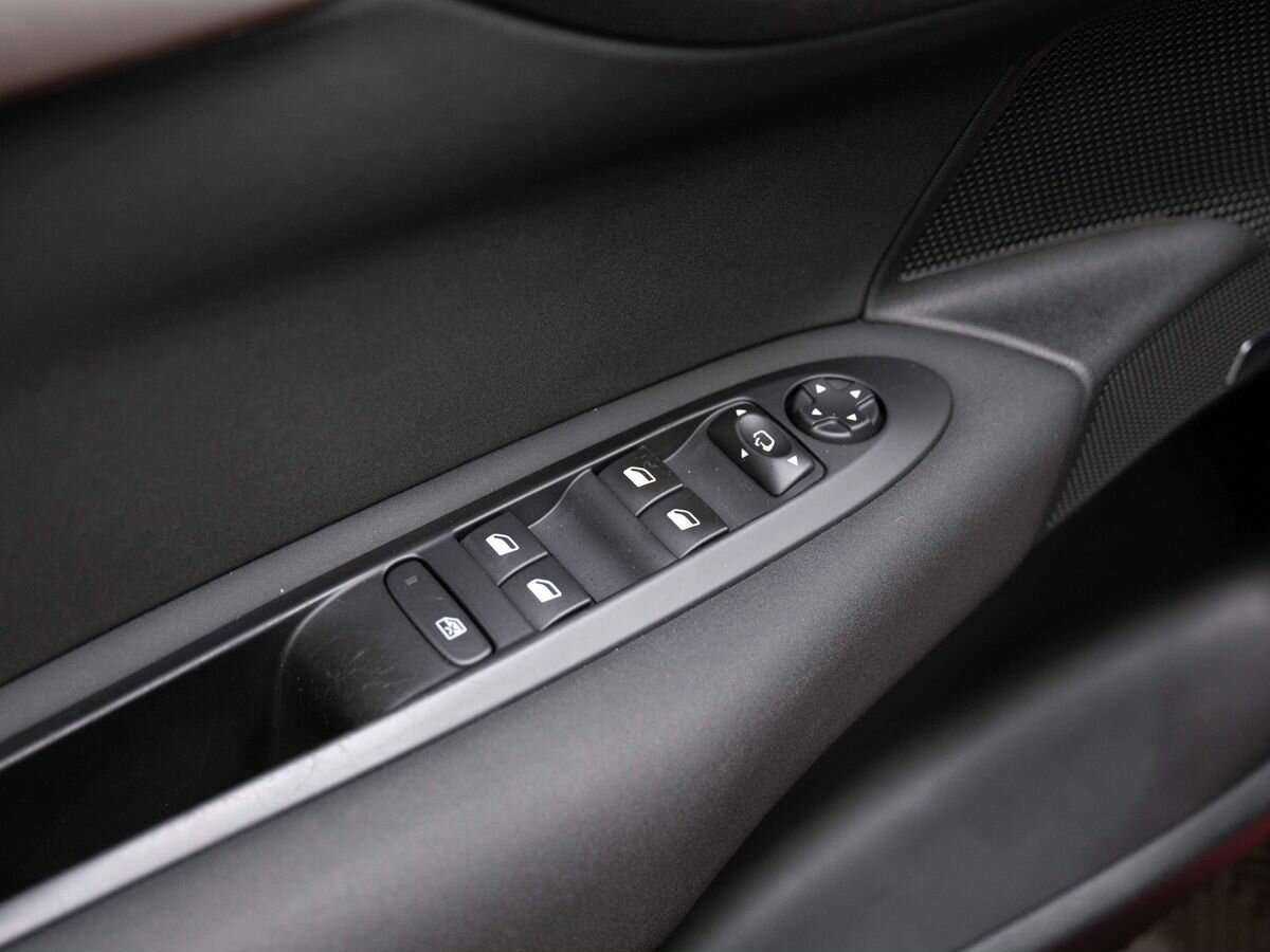 Б/У Ситроен Ц4 2013 года. Фото: #19