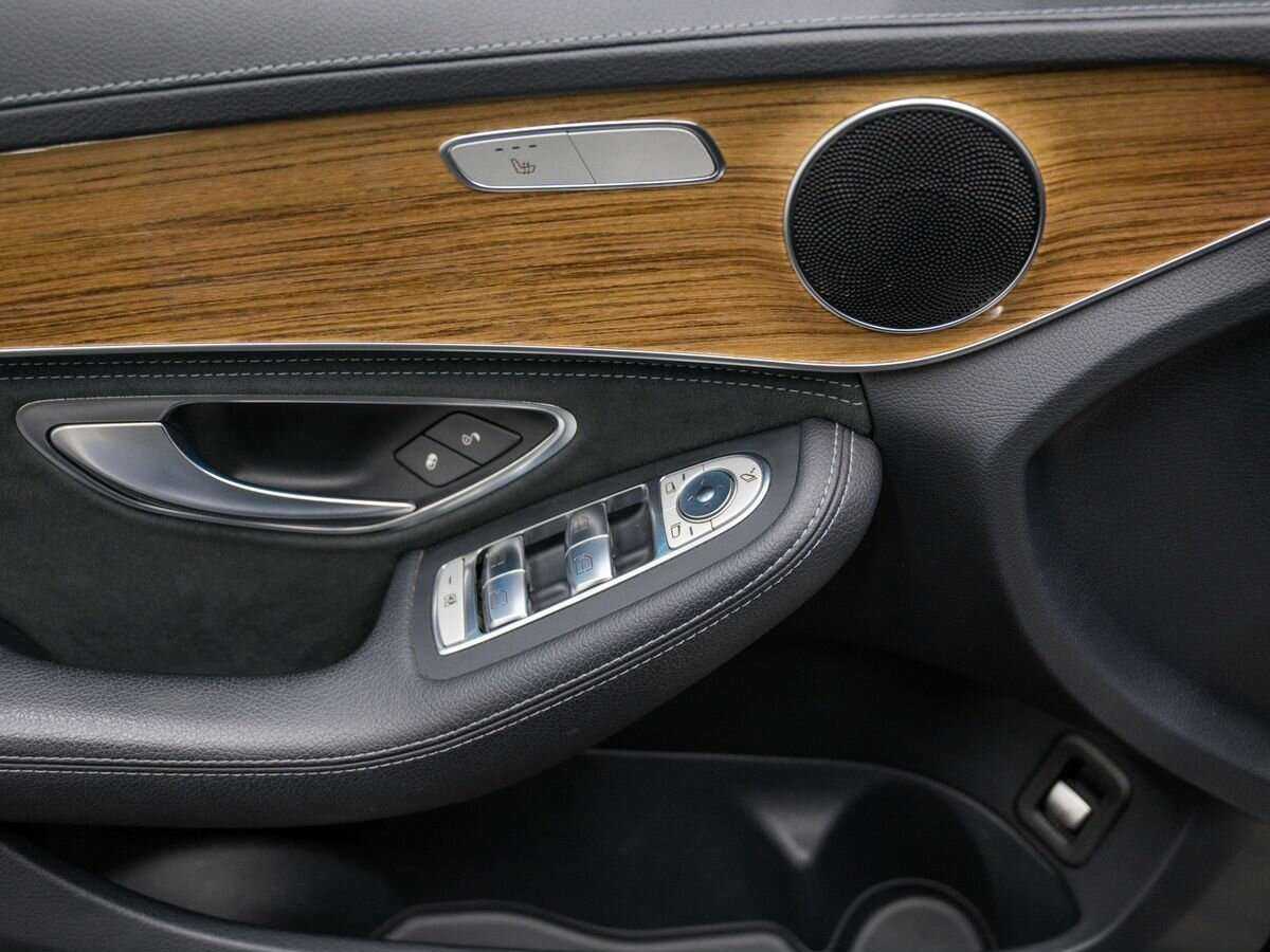 Б/У Мерседес-Бенц Ц-Класс 2014 года. Фото: #15