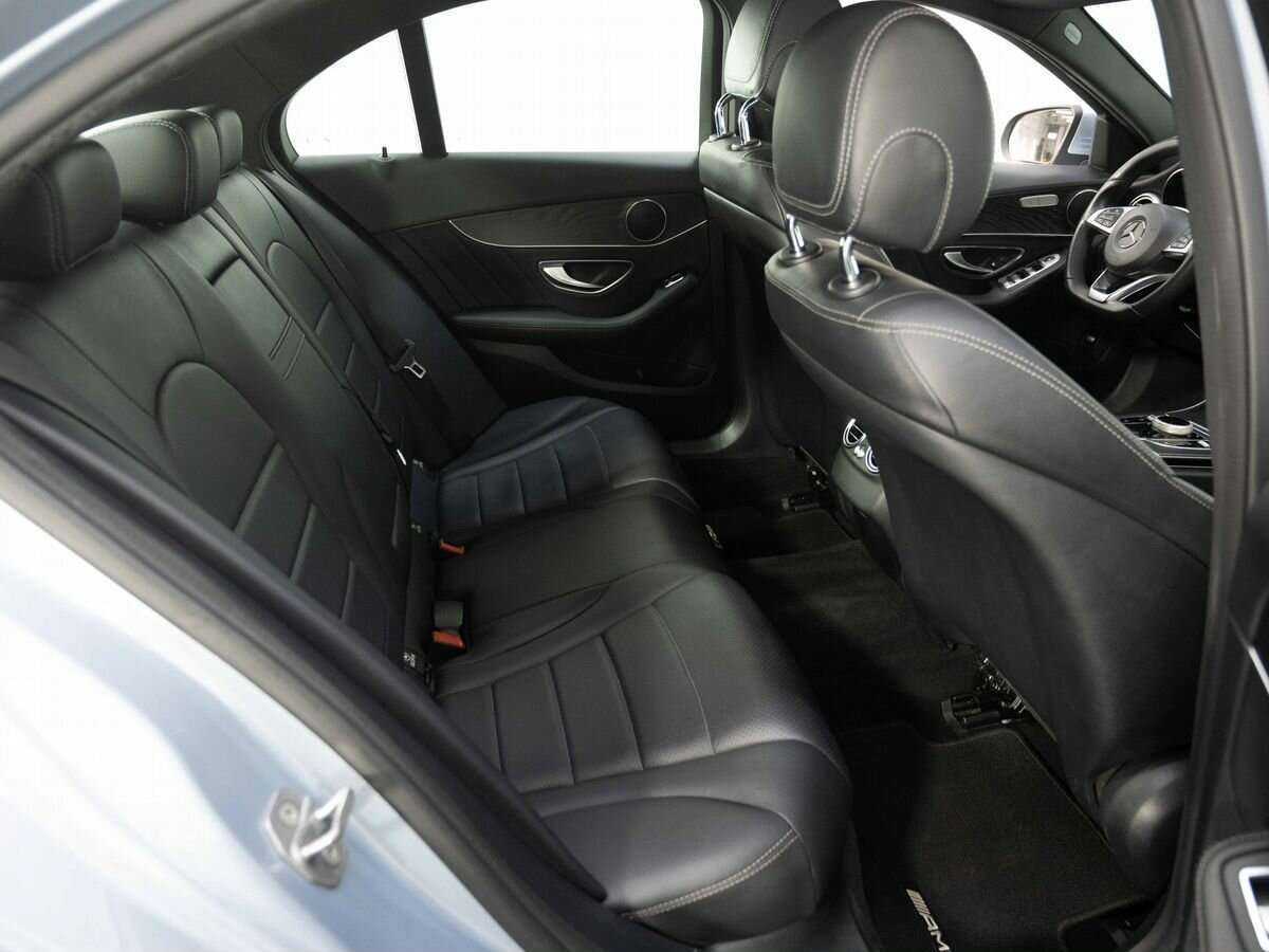 Б/У Мерседес-Бенц Ц-Класс 2016 года. Фото: #8