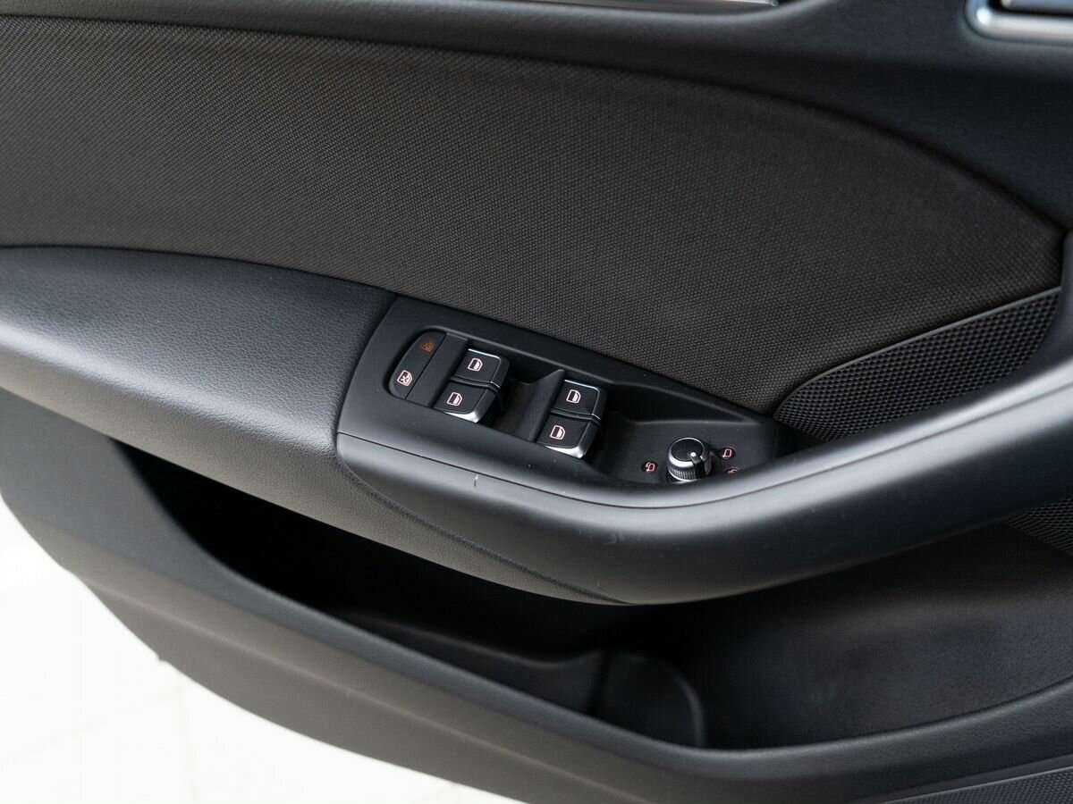 Б/У Ауди К3 2012 года. Фото: #12