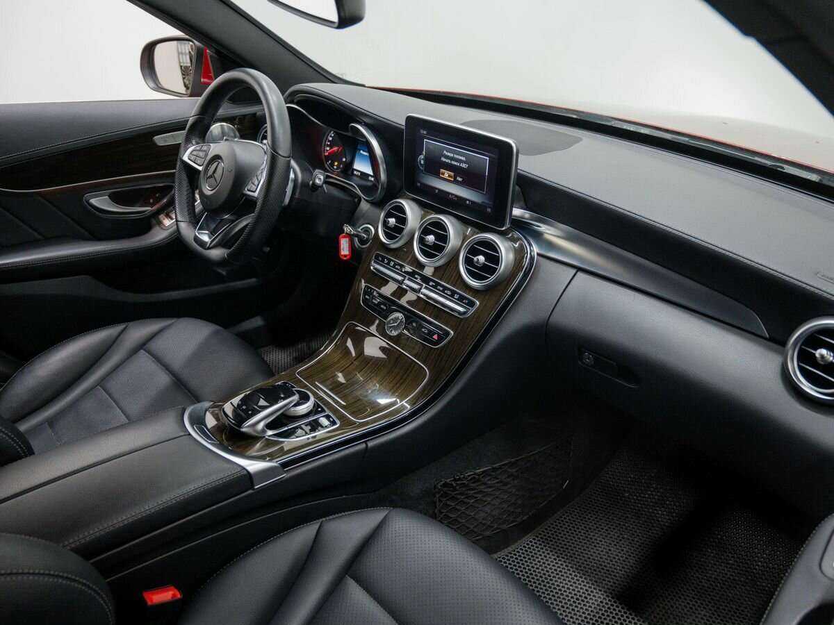 Б/У Мерседес-Бенц Ц-Класс 2014 года. Фото: #7