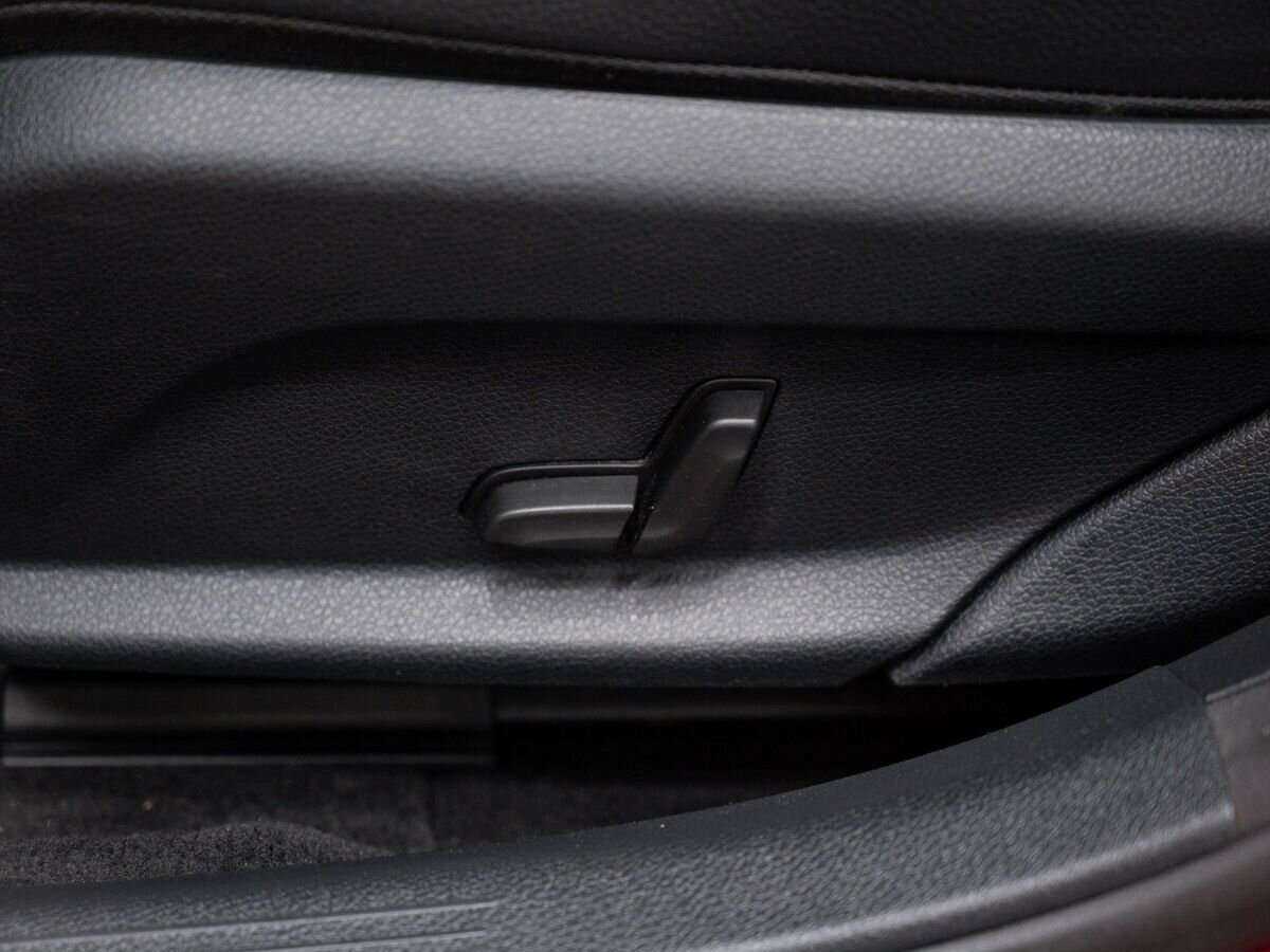 Б/У Мерседес-Бенц Ц-Класс 2014 года. Фото: #17