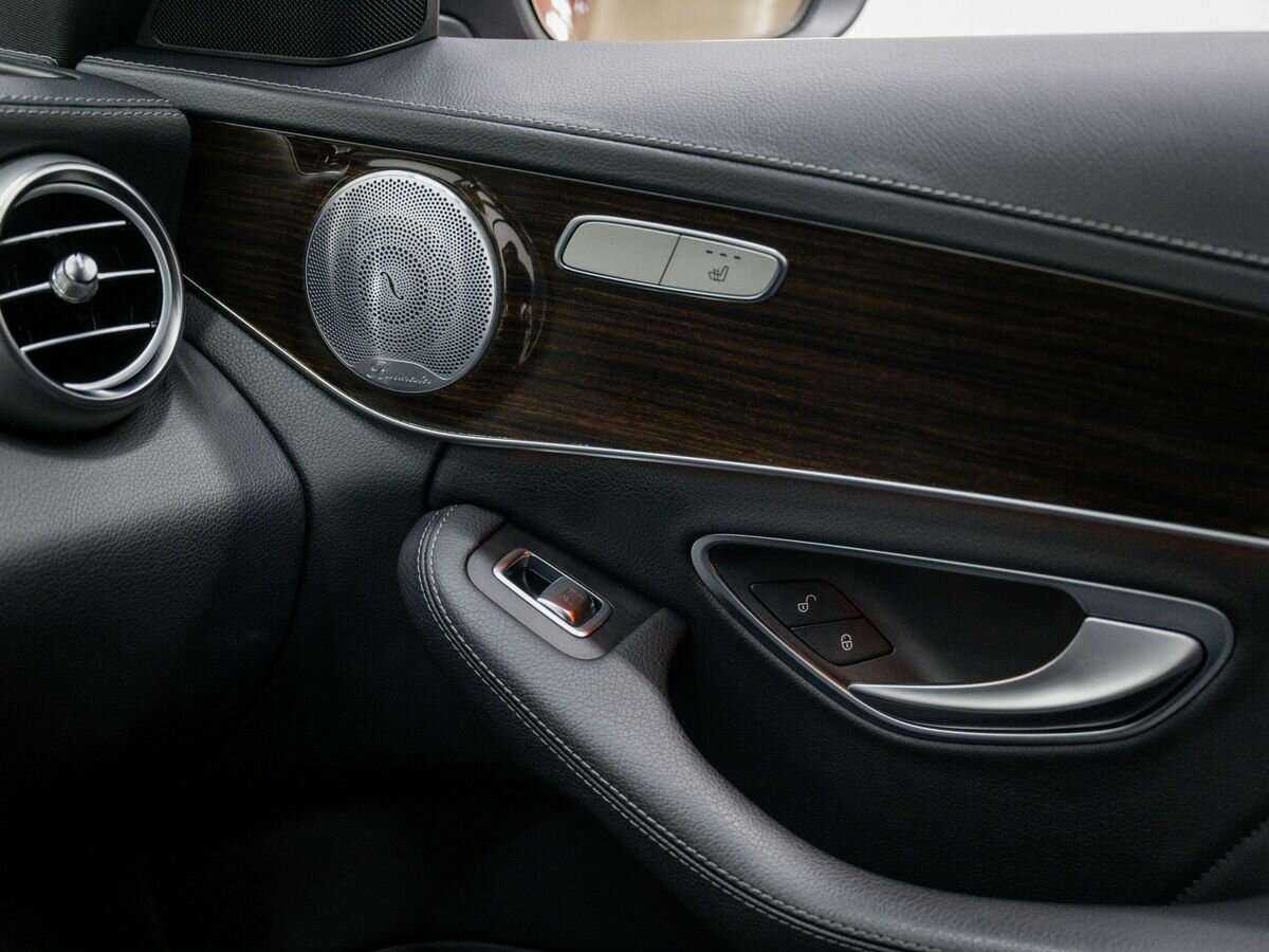 Б/У Мерседес-Бенц Ц-Класс 2014 года. Фото: #25