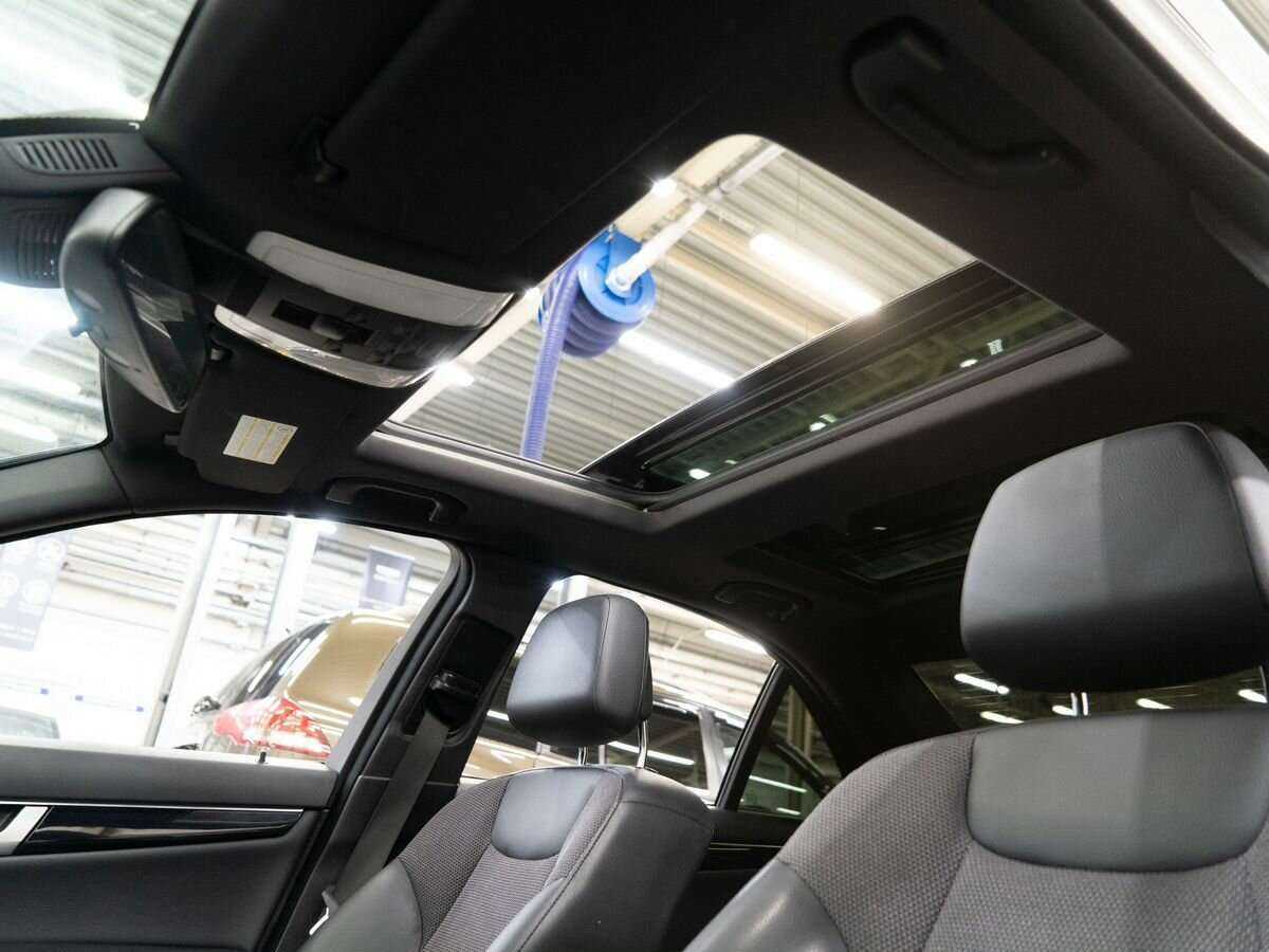 Б/У Мерседес-Бенц Ц-Класс 2012 года. Фото: #16