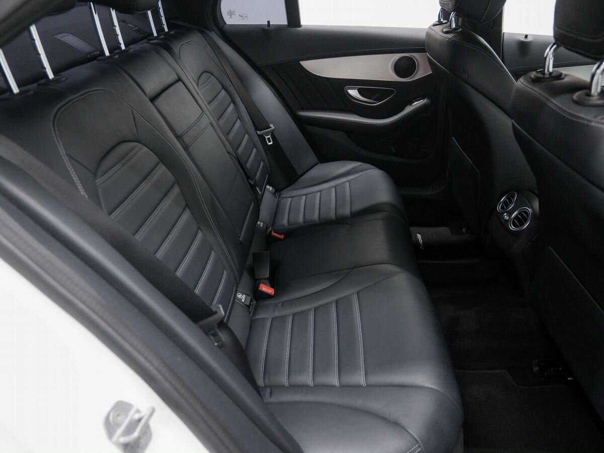 Б/У Мерседес-Бенц Ц-Класс 2014 года. Фото: #7