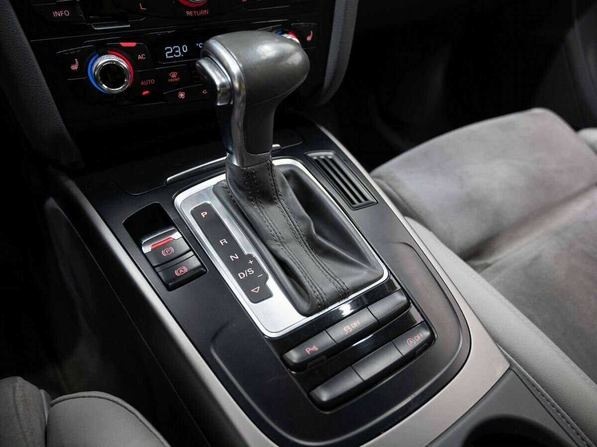 Б/У Ауди А4 2012 года. Фото: #14