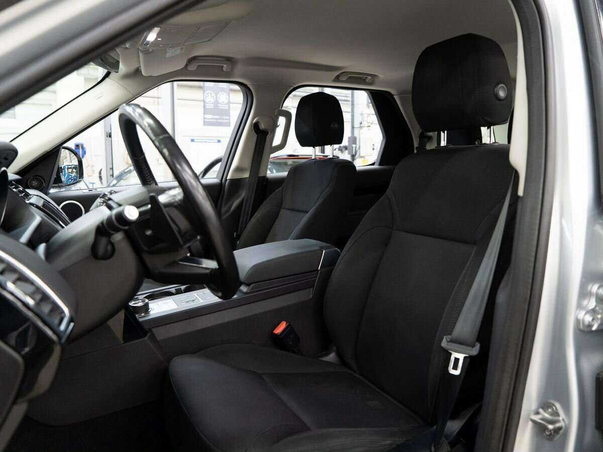 Б/У Лэнд Ровер Дискавери 2018 года. Фото: #5