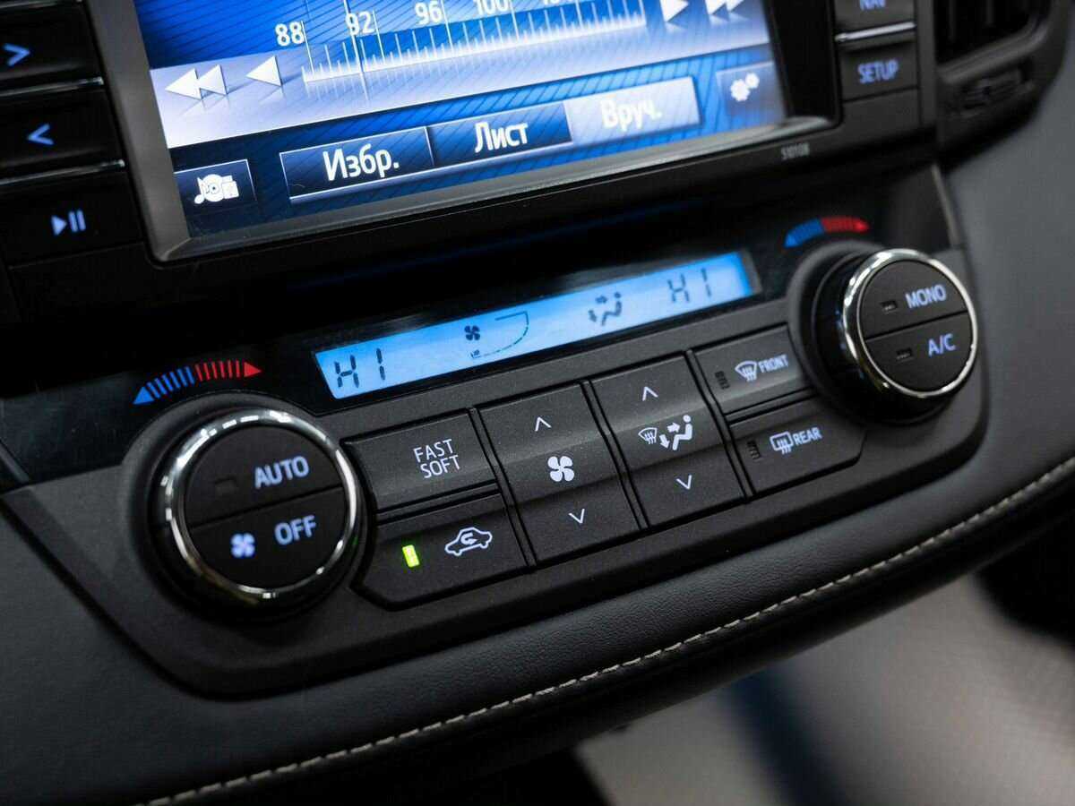 Б/У Тойота Рав4 2019 года. Фото: #15