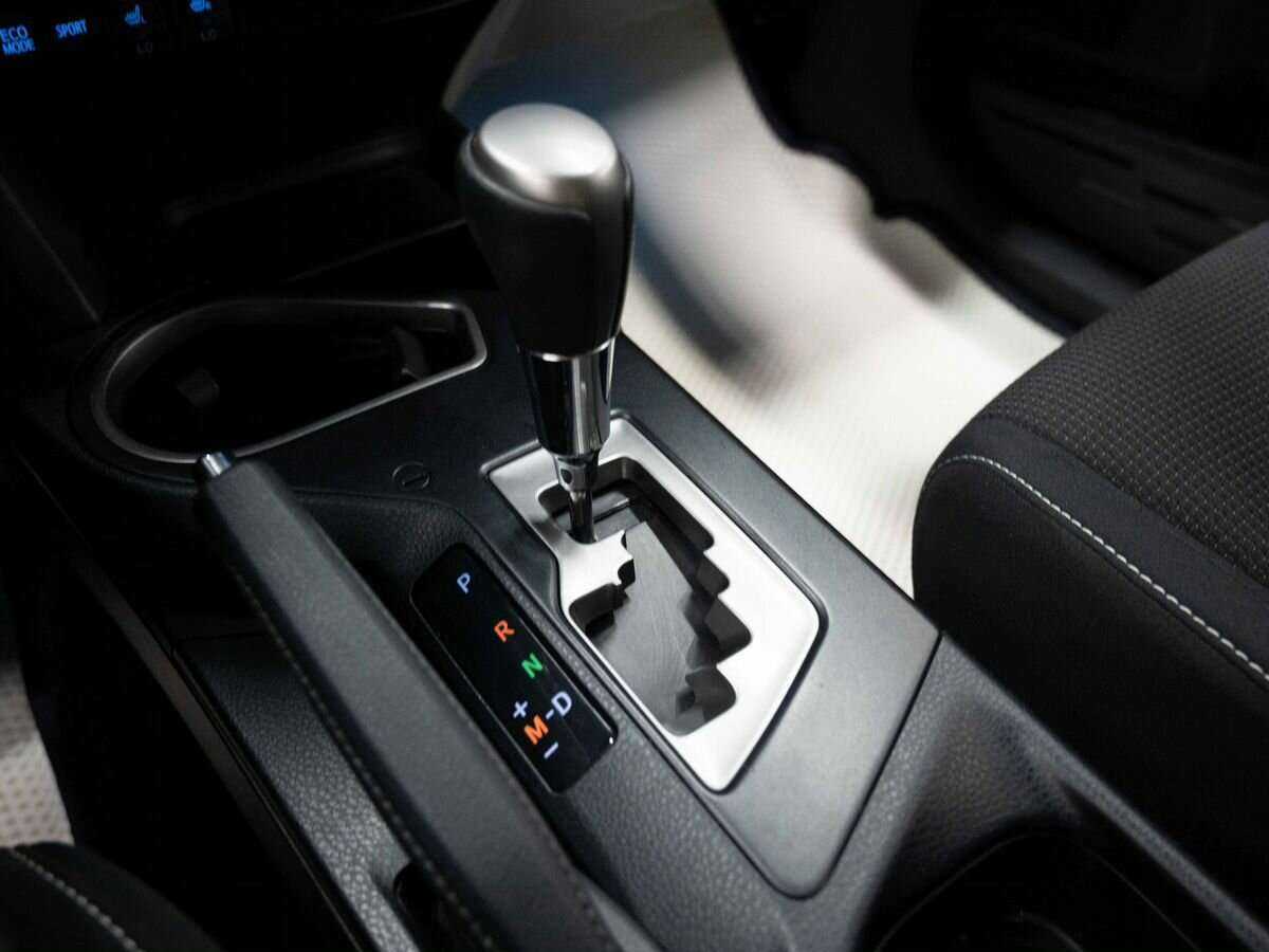 Б/У Тойота Рав4 2019 года. Фото: #17