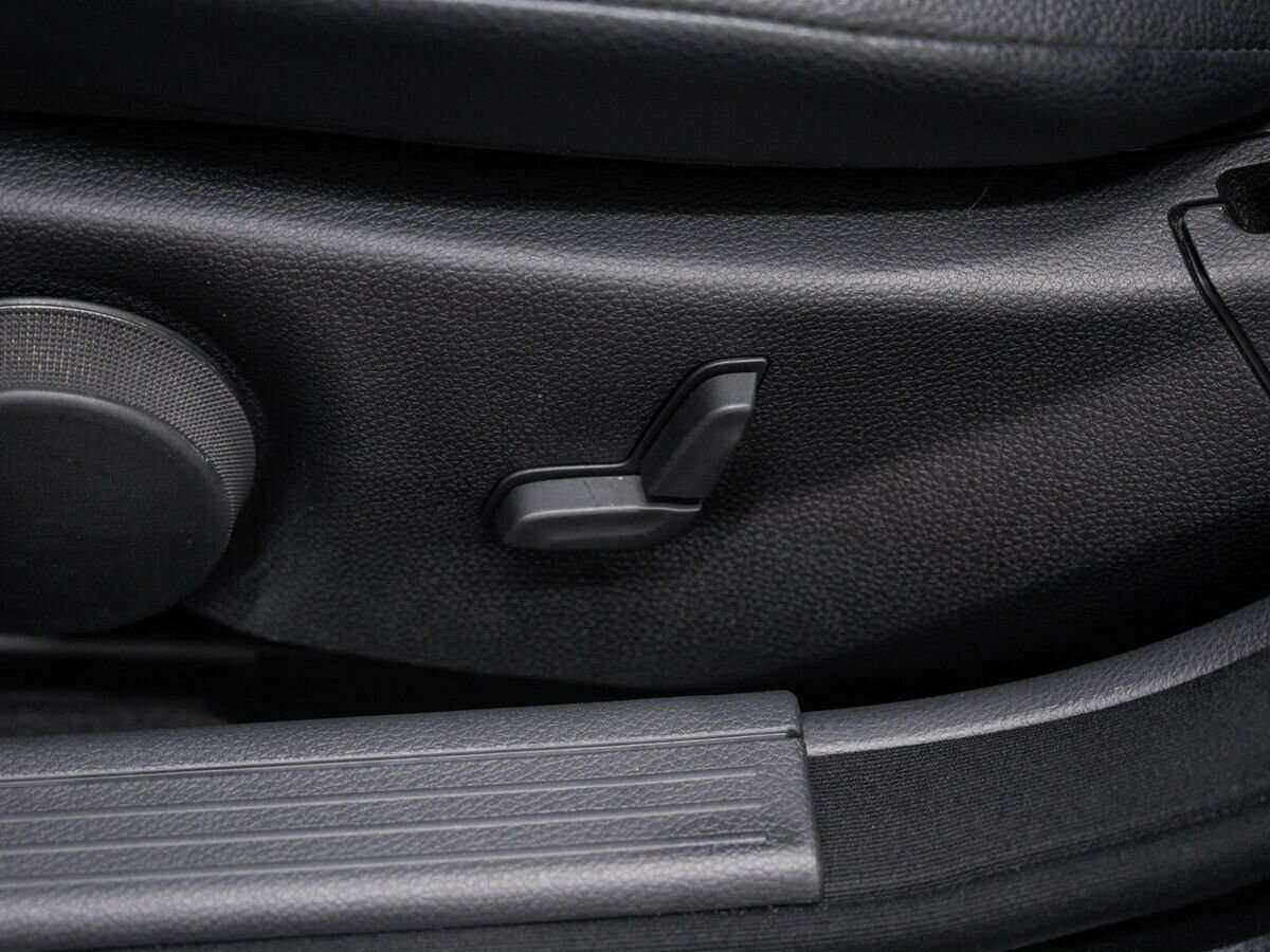 Б/У Мерседес-Бенц Ц-Класс 2013 года. Фото: #17