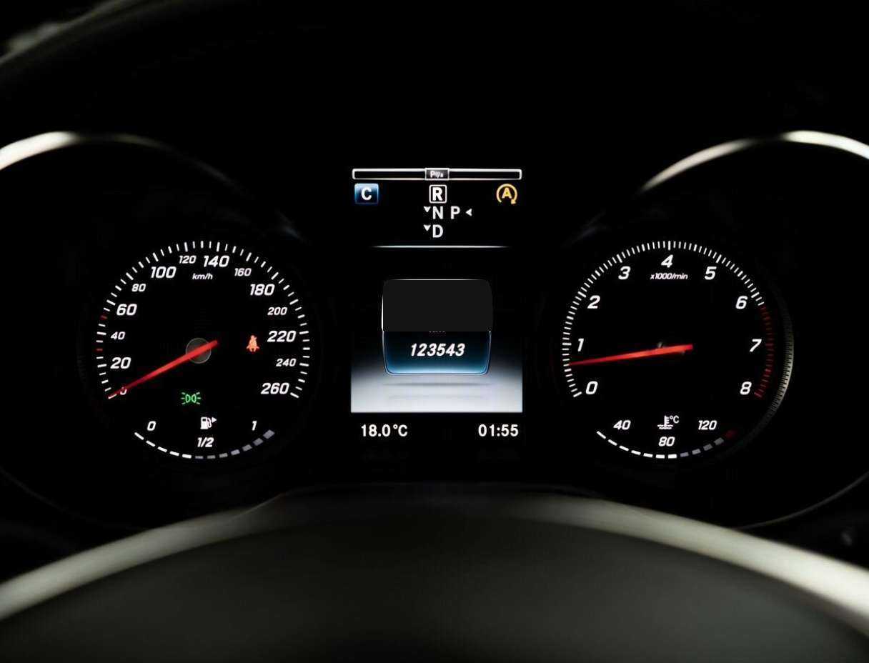 Б/У Мерседес-Бенц Ц-Класс 2014 года. Фото: #10