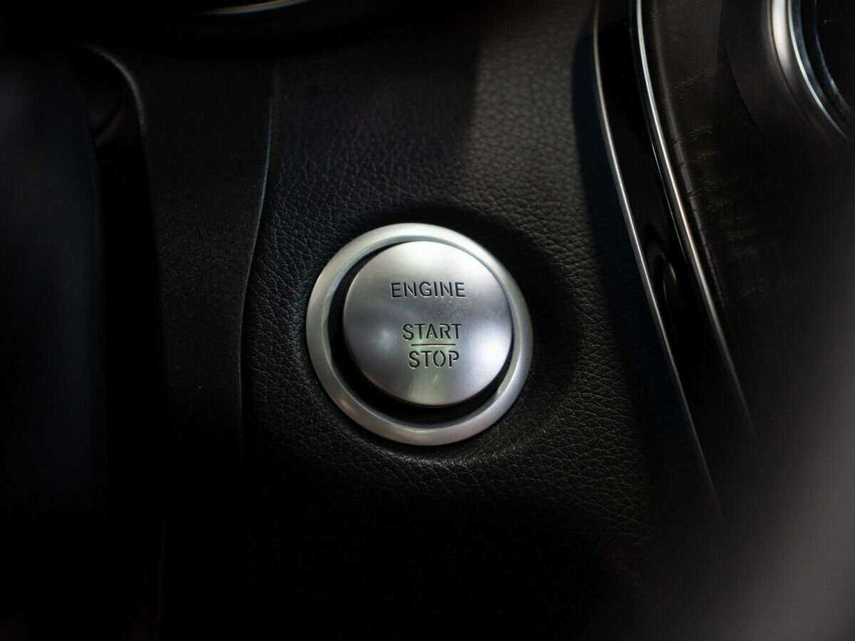 Б/У Мерседес-Бенц Ц-Класс 2014 года. Фото: #11