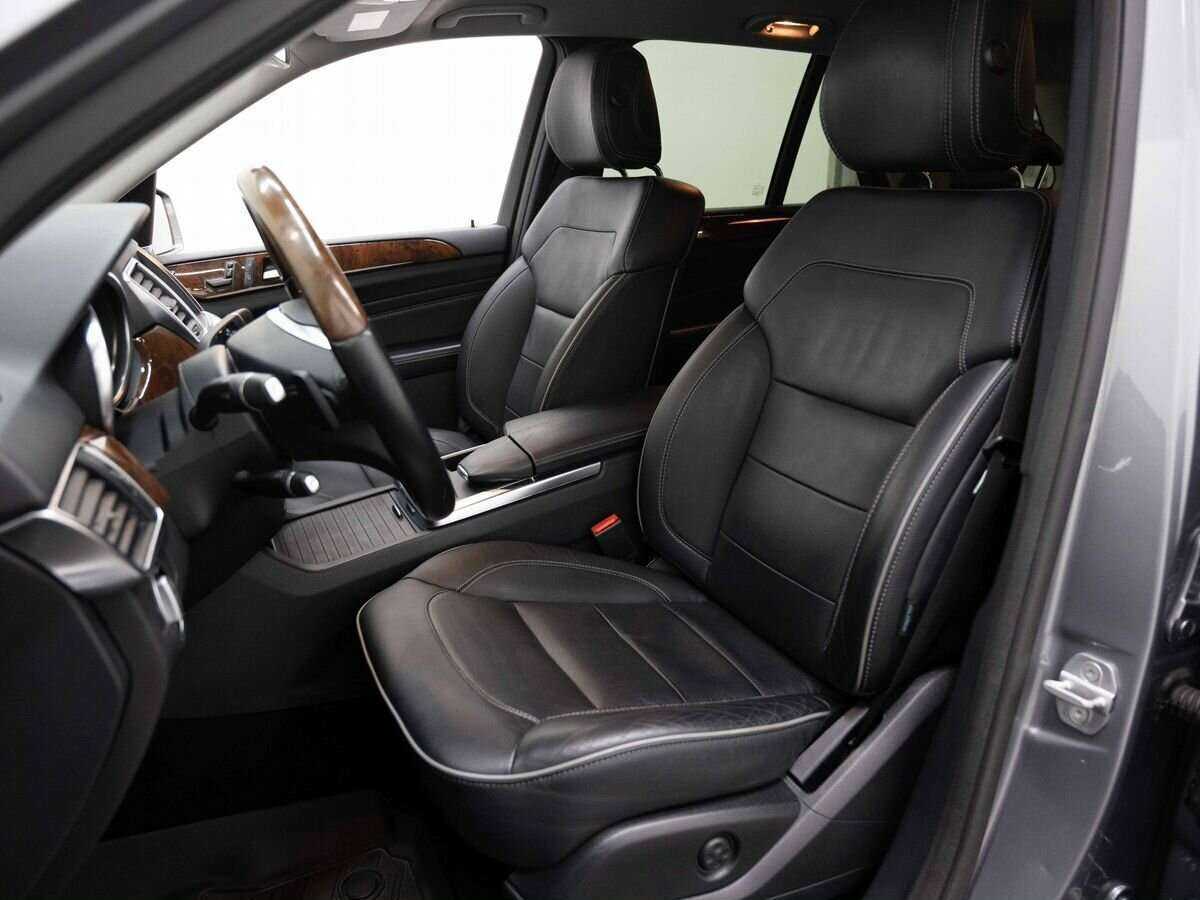 Б/У Мерседес-Бенц М-Класс 2012 года. Фото: #9