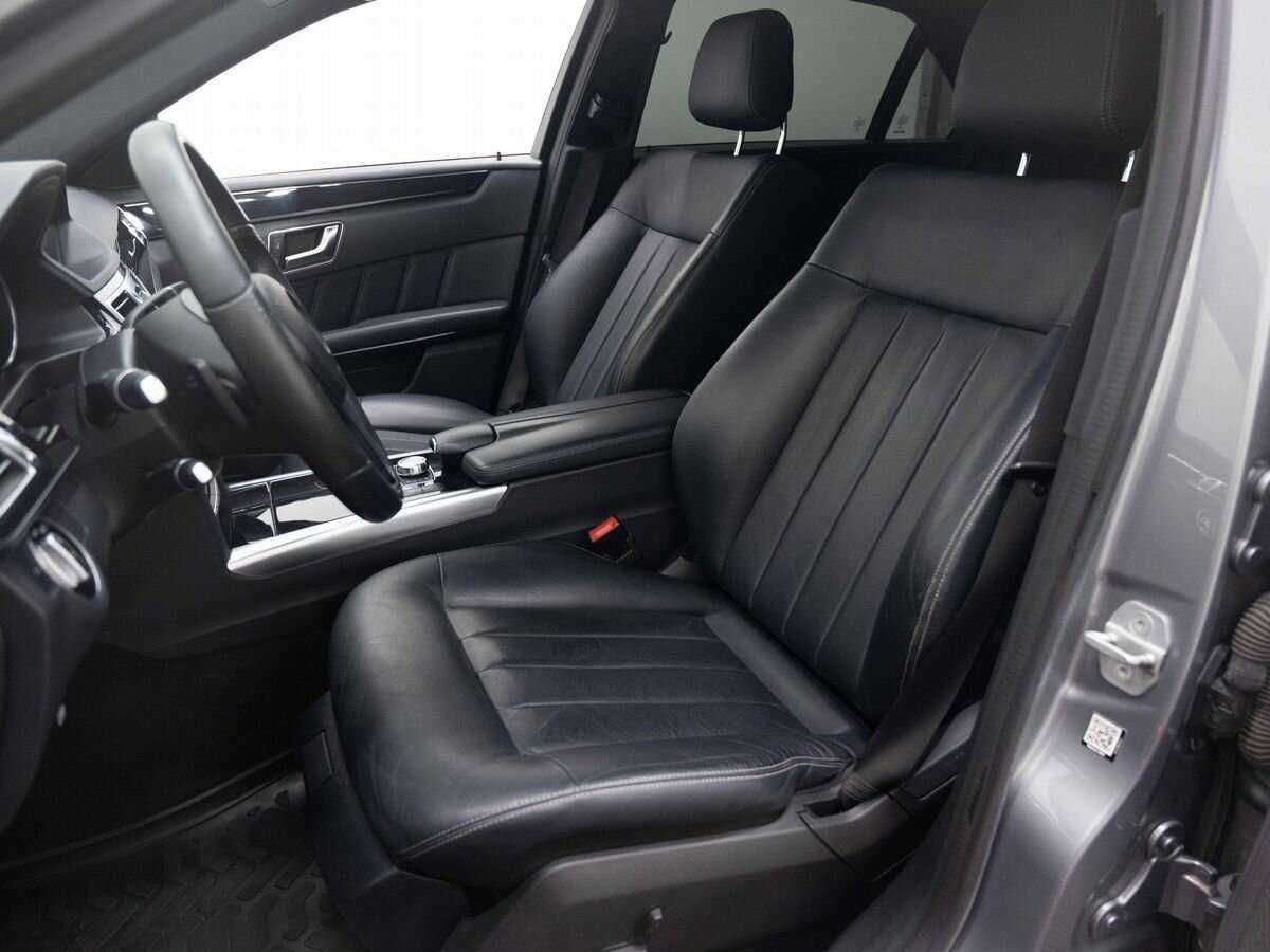 Б/У Мерседес-Бенц Е-Класс 2014 года. Фото: #7