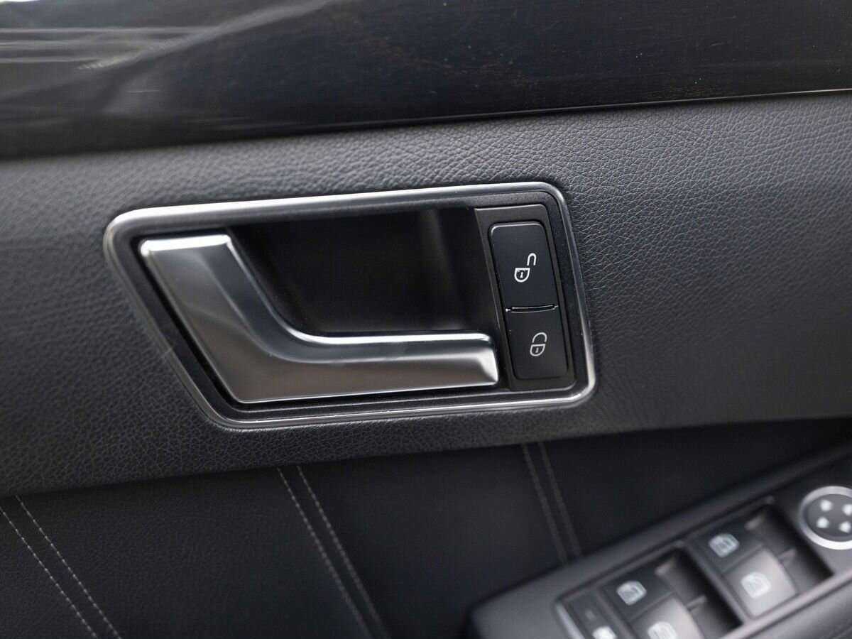 Б/У Мерседес-Бенц Е-Класс 2014 года. Фото: #17