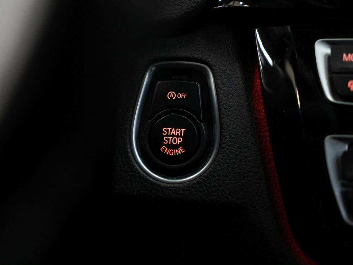 Б/У БМВ 3 серии 2016 года. Фото: #10