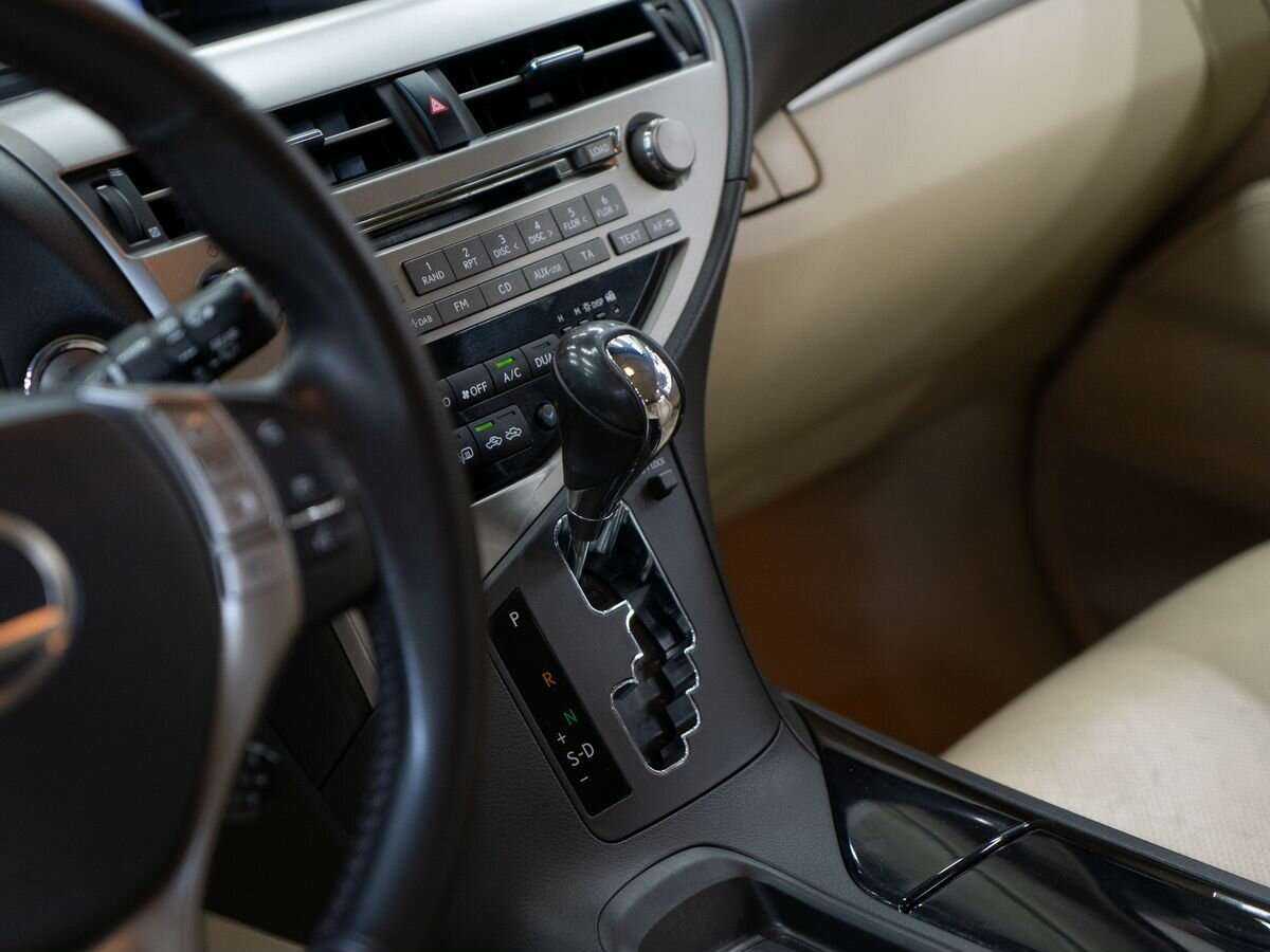 Б/У Лексус Р-Икс 2012 года. Фото: #11