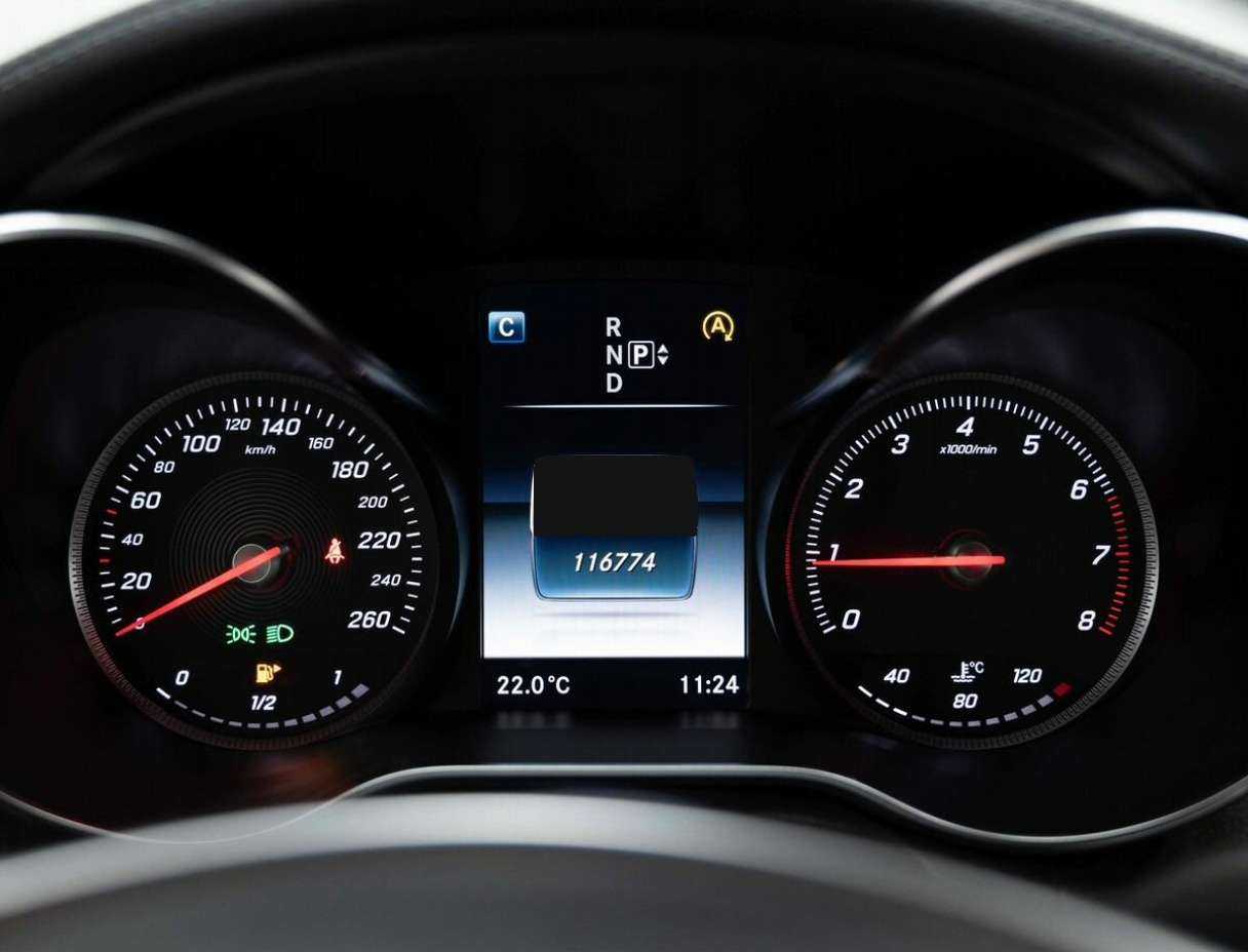 Б/У Мерседес-Бенц Ц-Класс 2014 года. Фото: #16