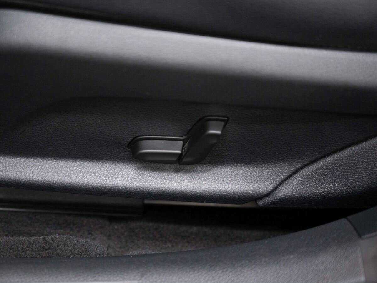 Б/У Мерседес-Бенц Ц-Класс 2014 года. Фото: #18