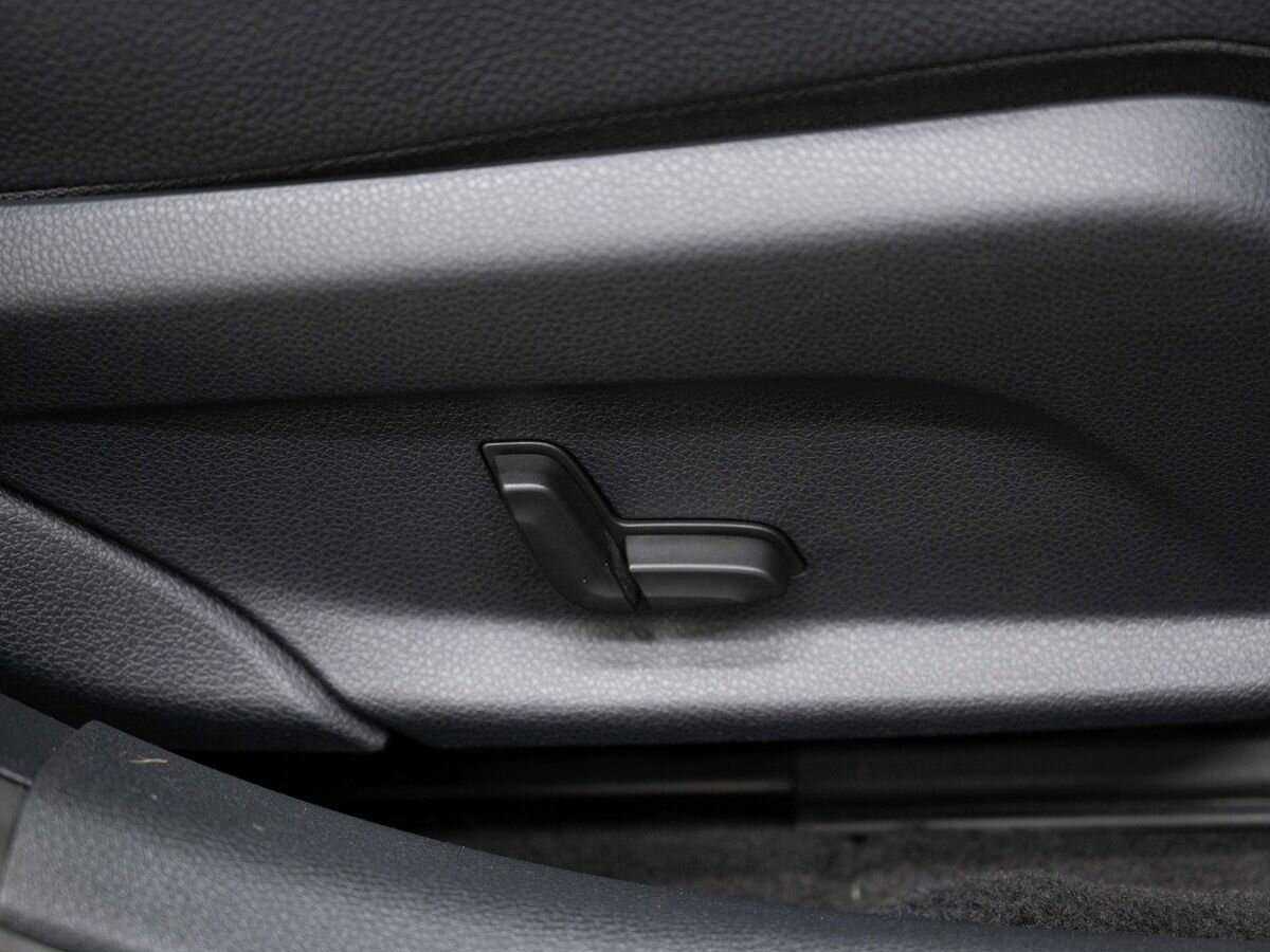 Б/У Мерседес-Бенц Ц-Класс 2014 года. Фото: #23