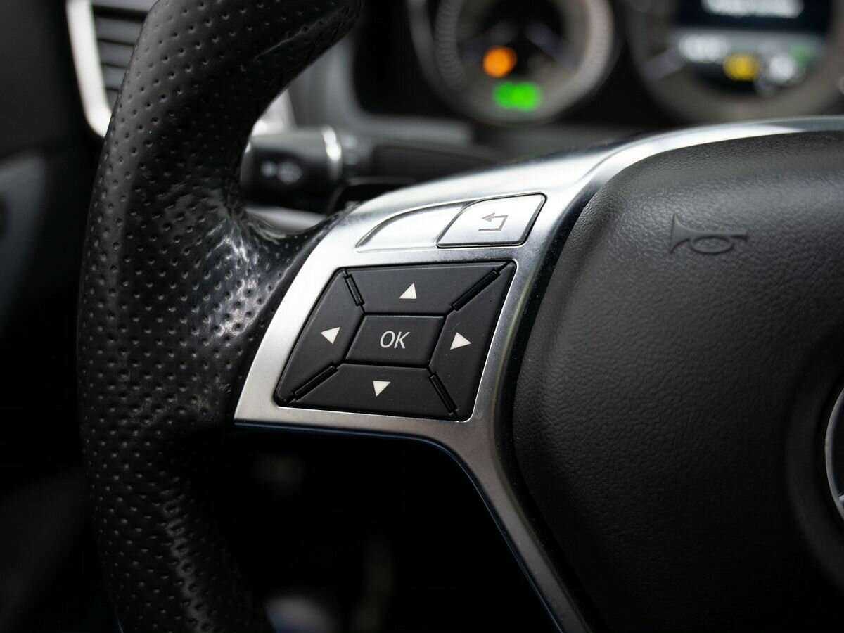 Б/У Мерседес-Бенц Е-Класс 2014 года. Фото: #17