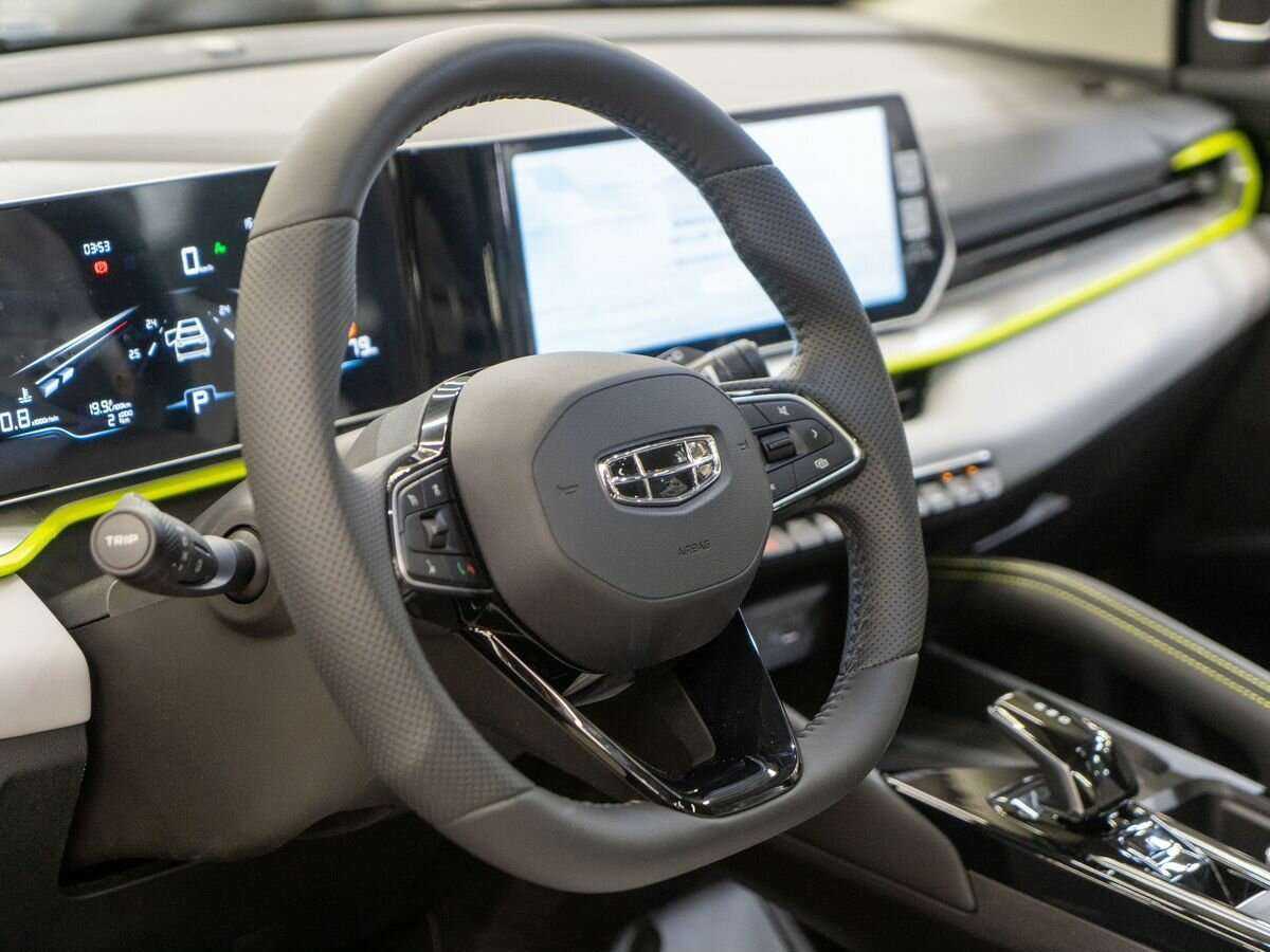 Б/У Джили Кулрэй 2023 года. Фото: #4