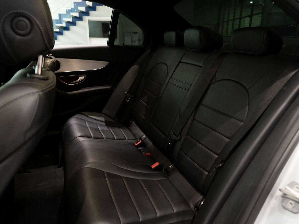 Б/У Мерседес-Бенц Ц-Класс 2018 года. Фото: #6