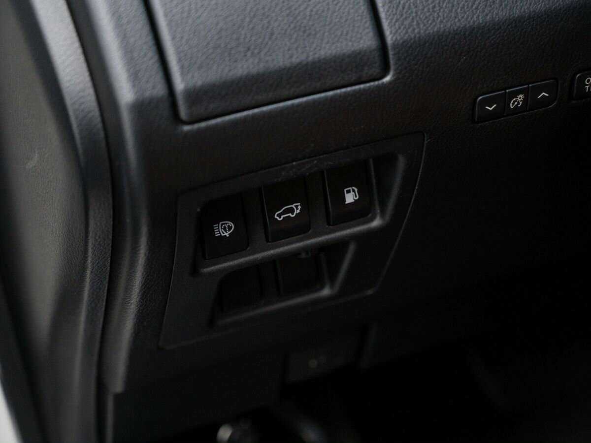 Б/У Лексус Р-Икс 2013 года. Фото: #16