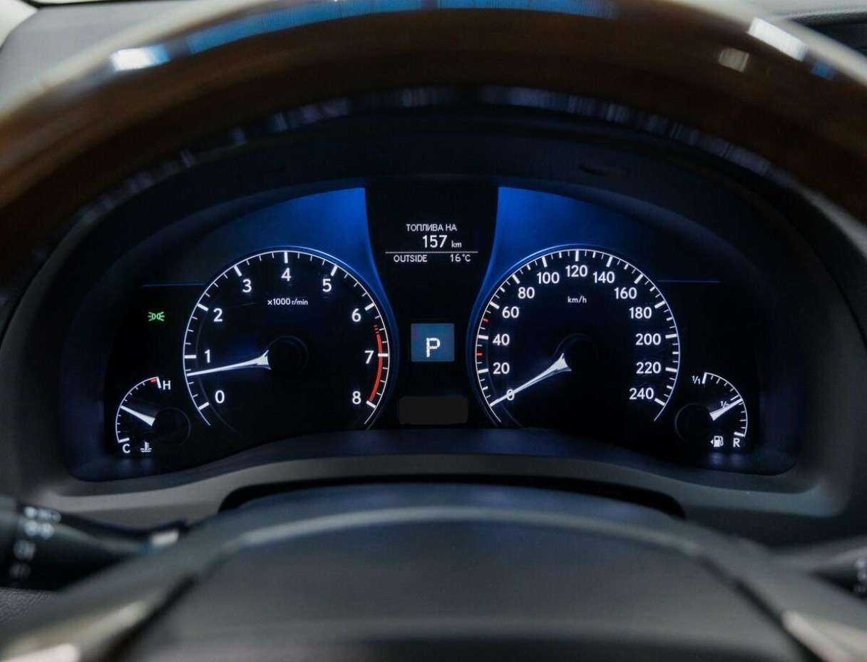 Б/У Лексус Р-Икс 2013 года. Фото: #28