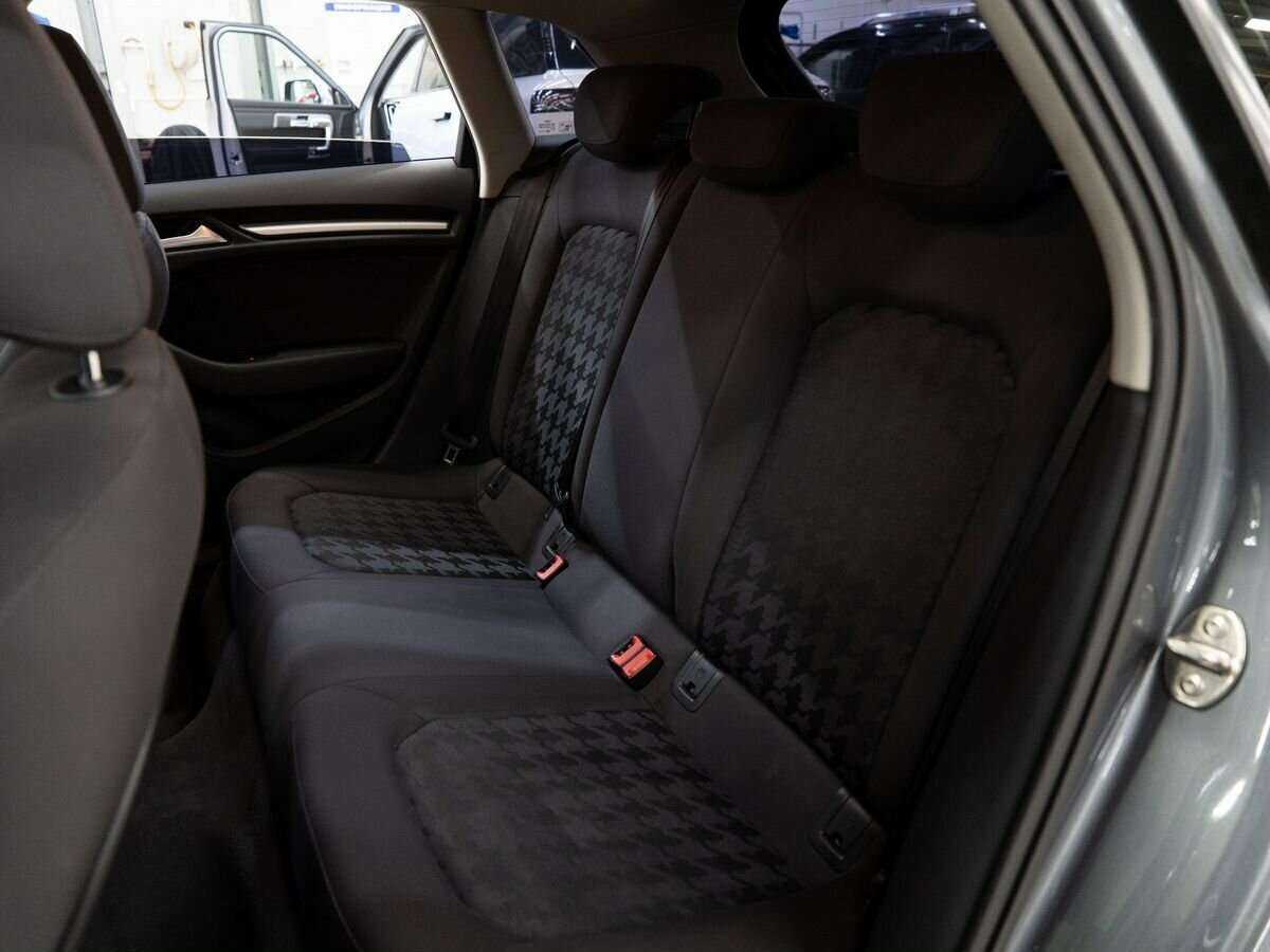 Б/У Ауди А3 2015 года. Фото: #6