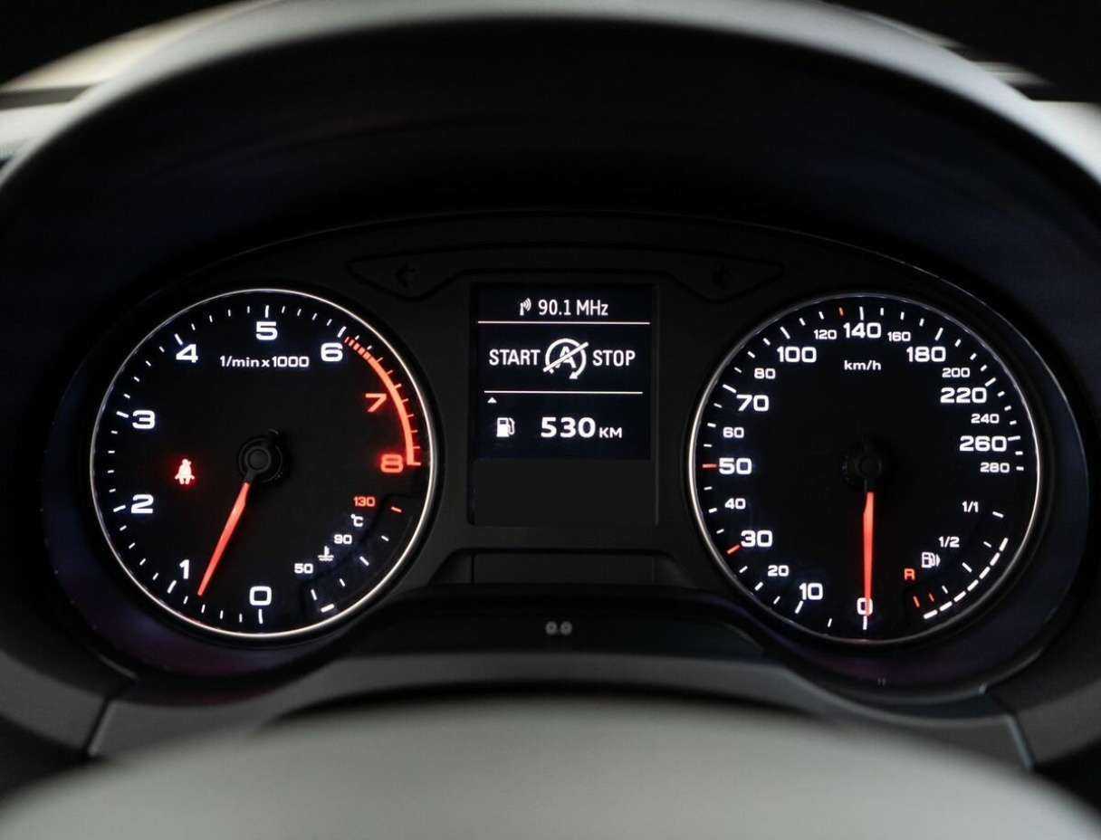 Б/У Ауди А3 2015 года. Фото: #9