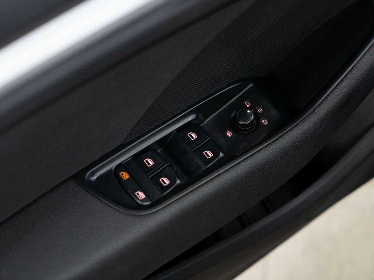 Б/У Ауди А3 2013 года. Фото: #13