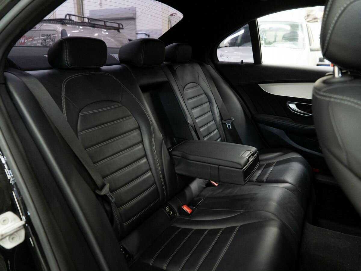 Б/У Мерседес-Бенц Ц-Класс 2014 года. Фото: #7