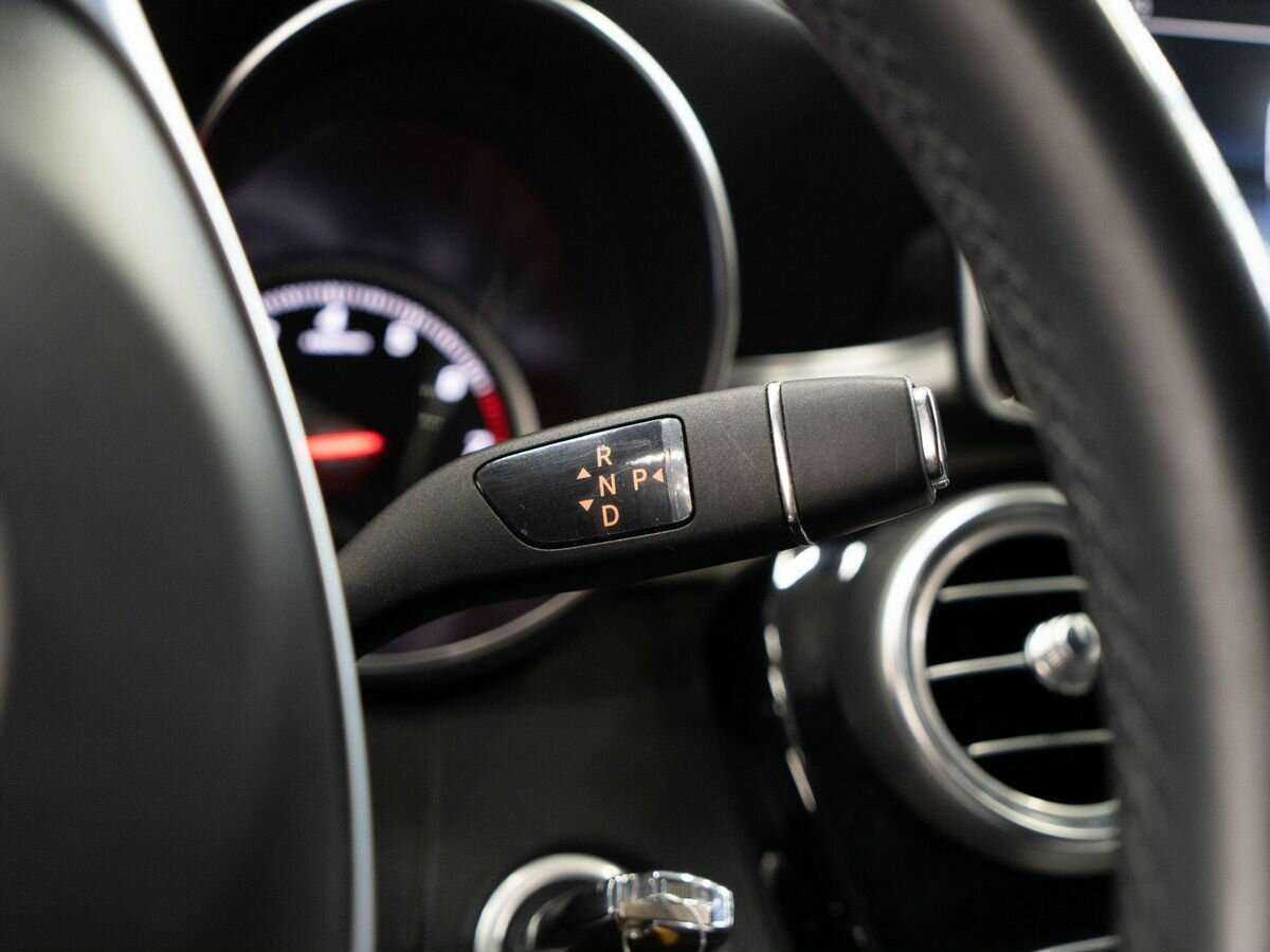 Б/У Мерседес-Бенц Ц-Класс 2014 года. Фото: #11