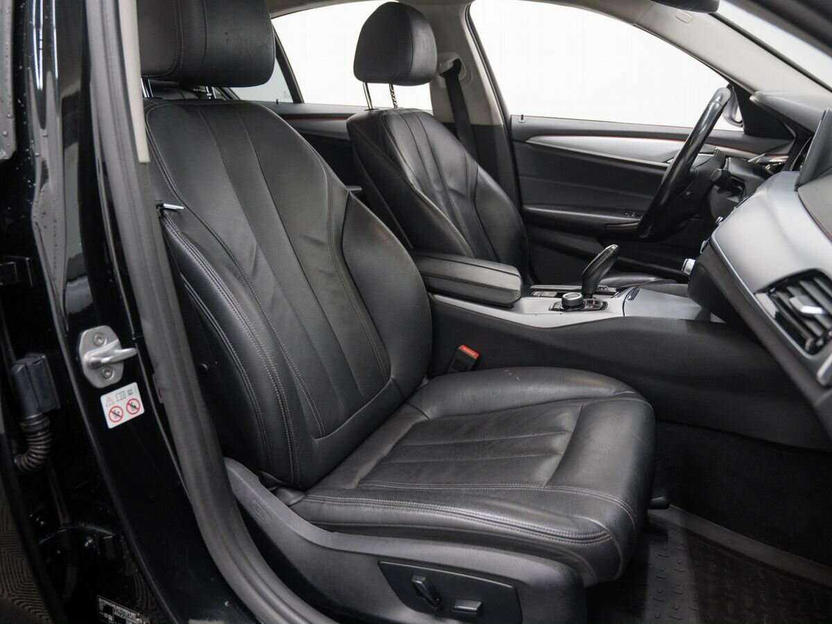 Б/У БМВ 5 серии 2018 года. Фото: #8