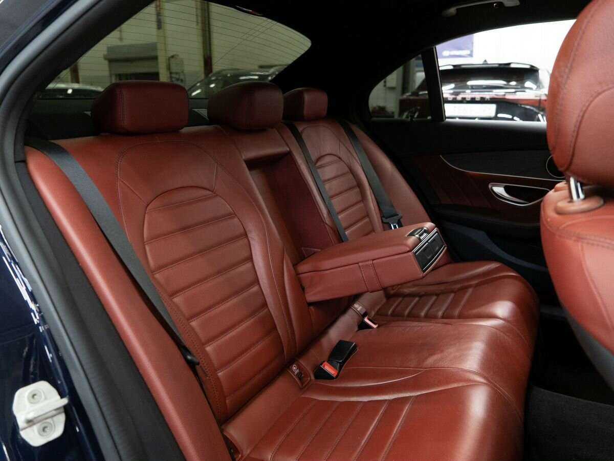 Б/У Мерседес-Бенц Ц-Класс 2014 года. Фото: #7